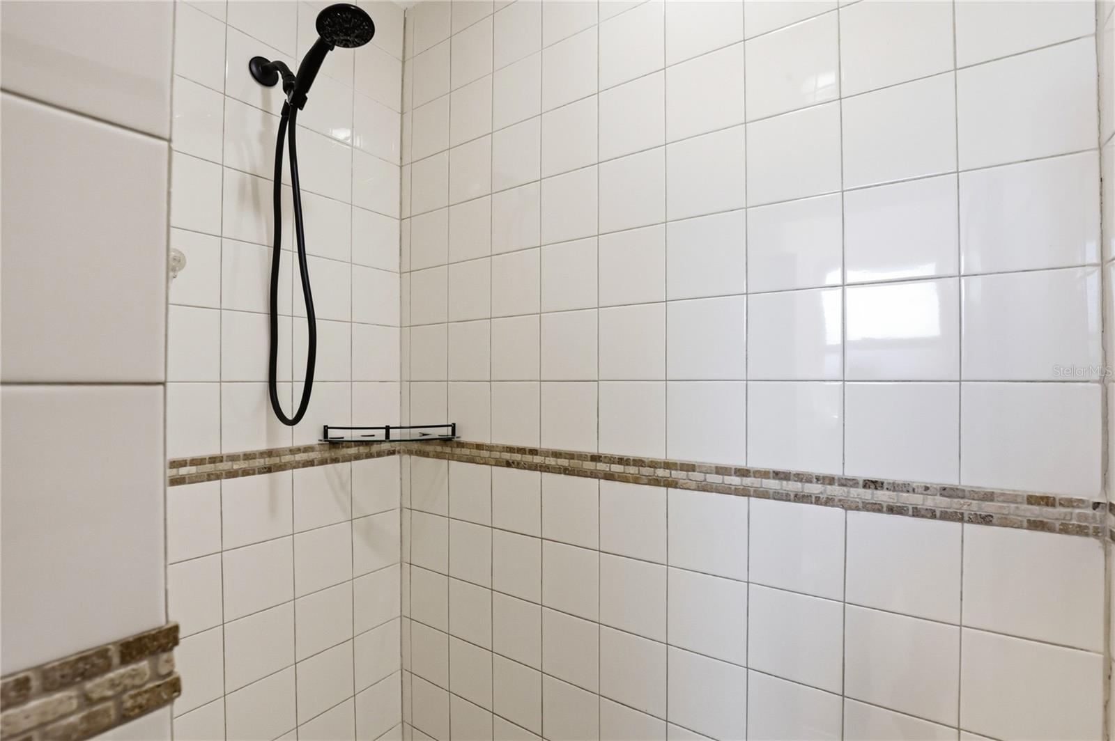 CREST LAKE SUB - Residential