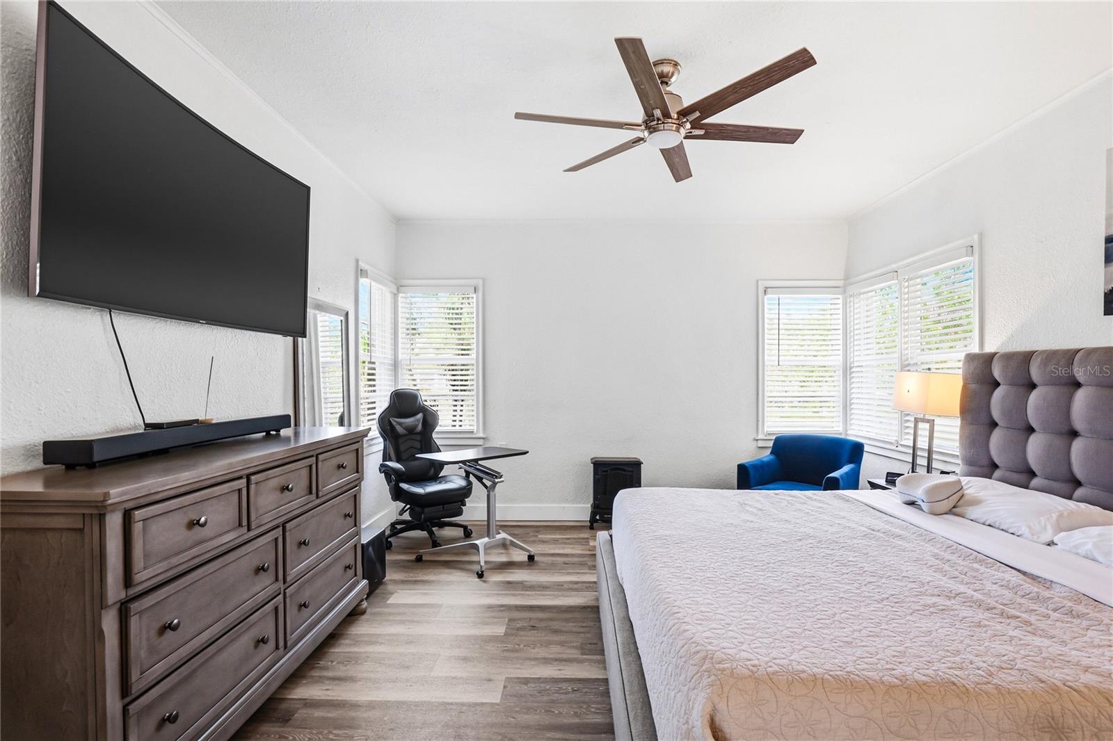 CREST LAKE SUB - Residential