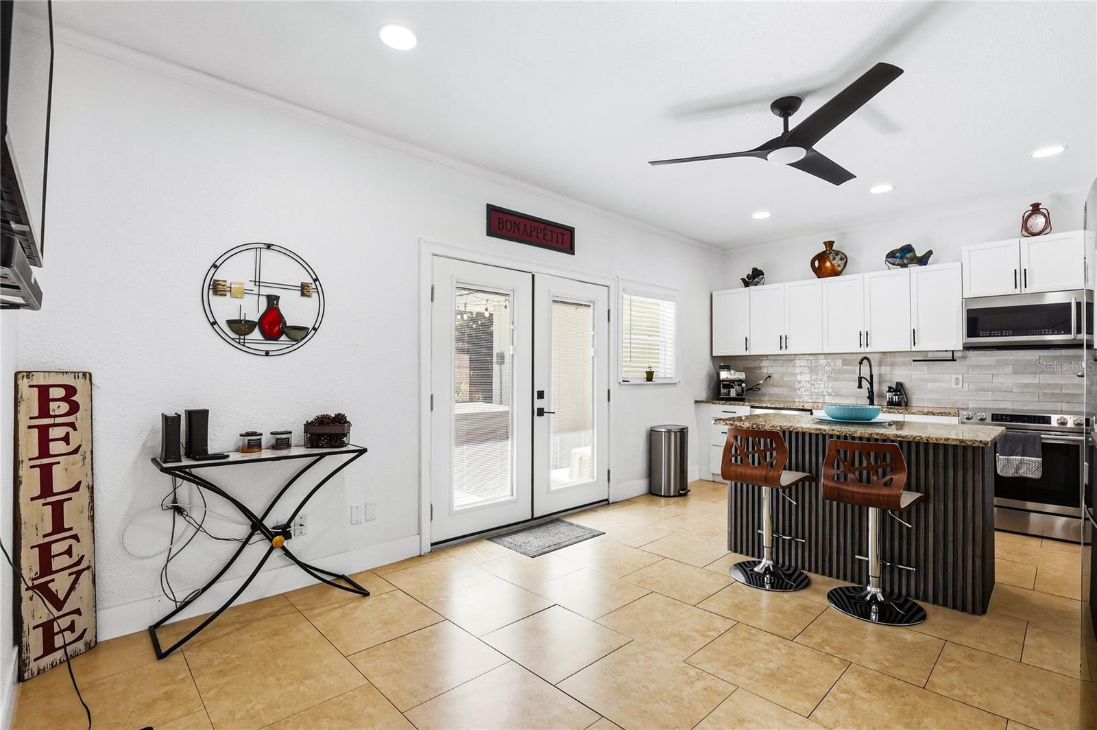 CREST LAKE SUB - Residential