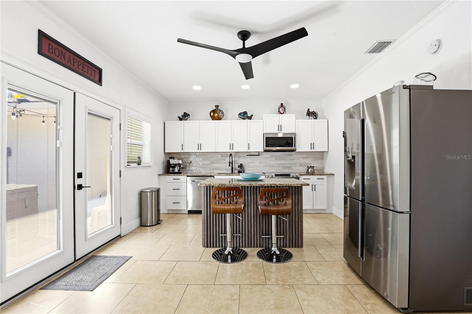 CREST LAKE SUB - Residential