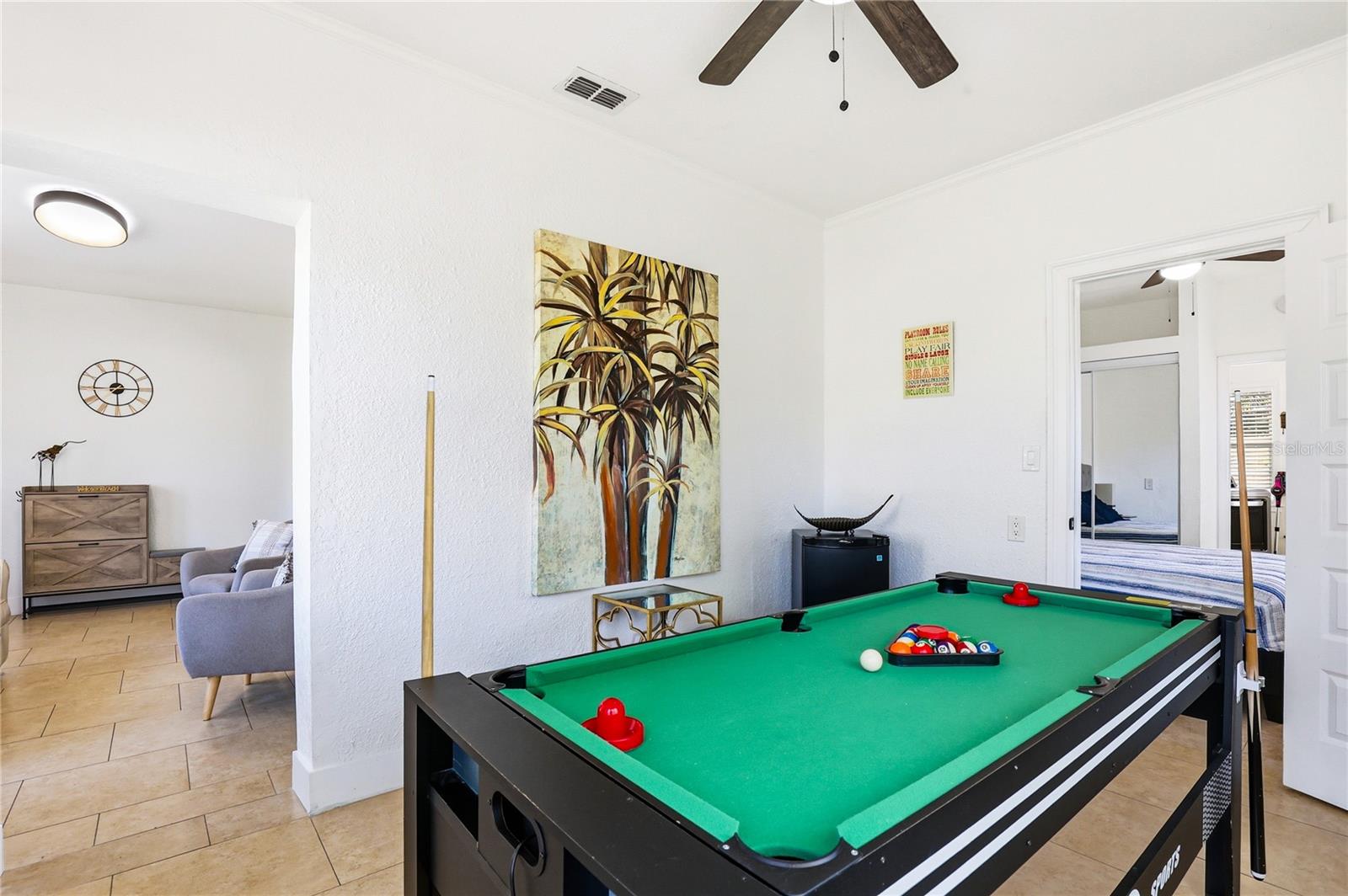 CREST LAKE SUB - Residential