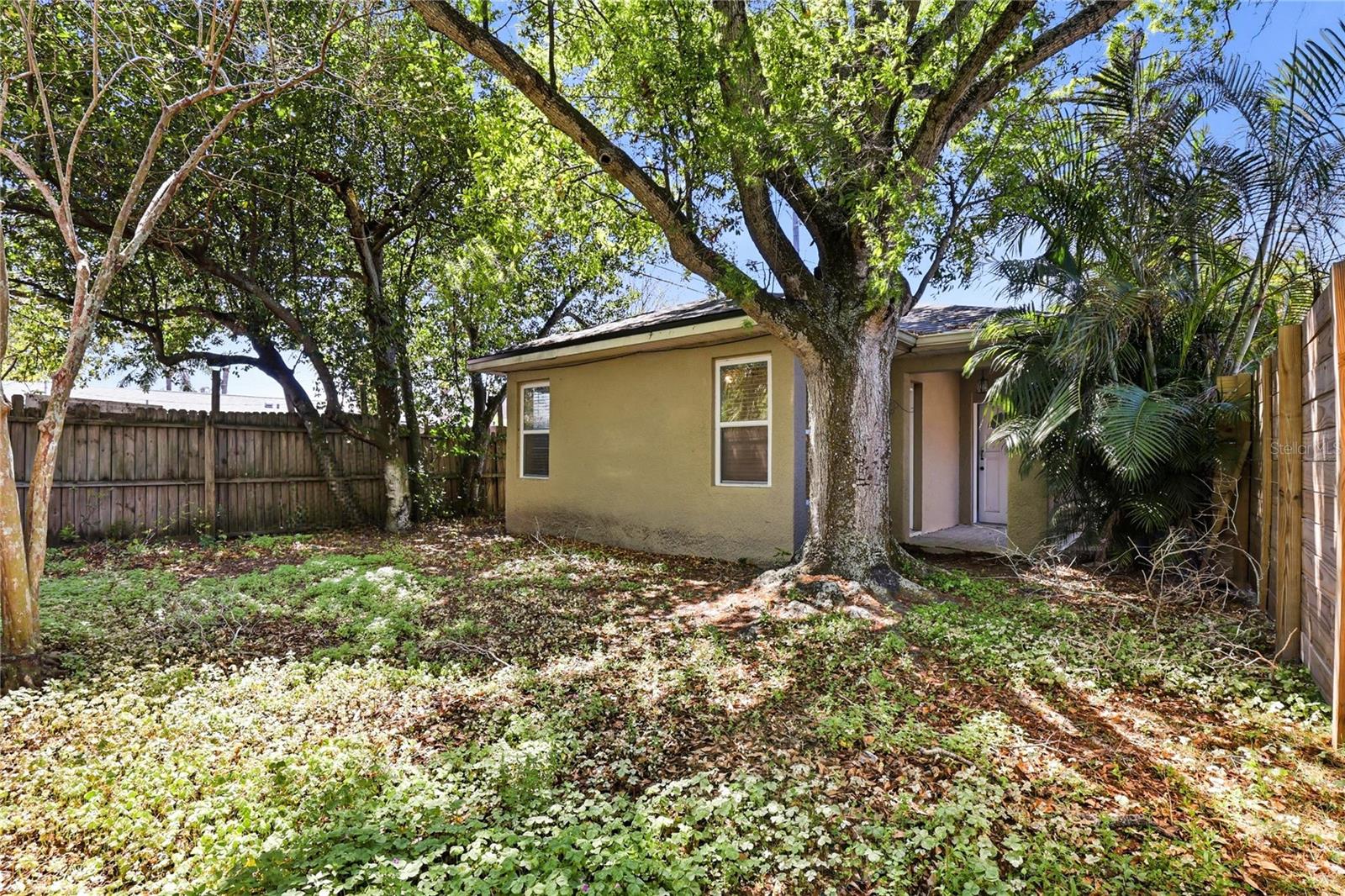 CREST LAKE SUB - Residential