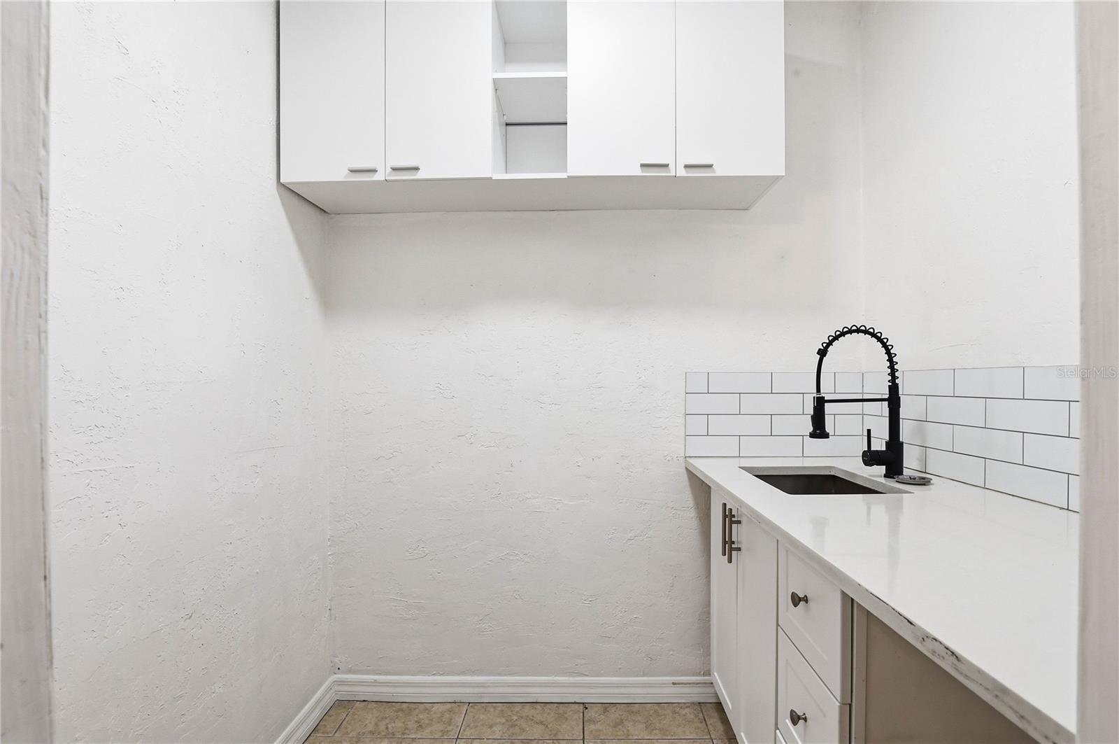 CREST LAKE SUB - Residential