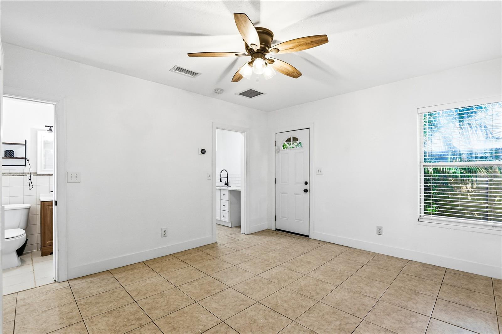 CREST LAKE SUB - Residential