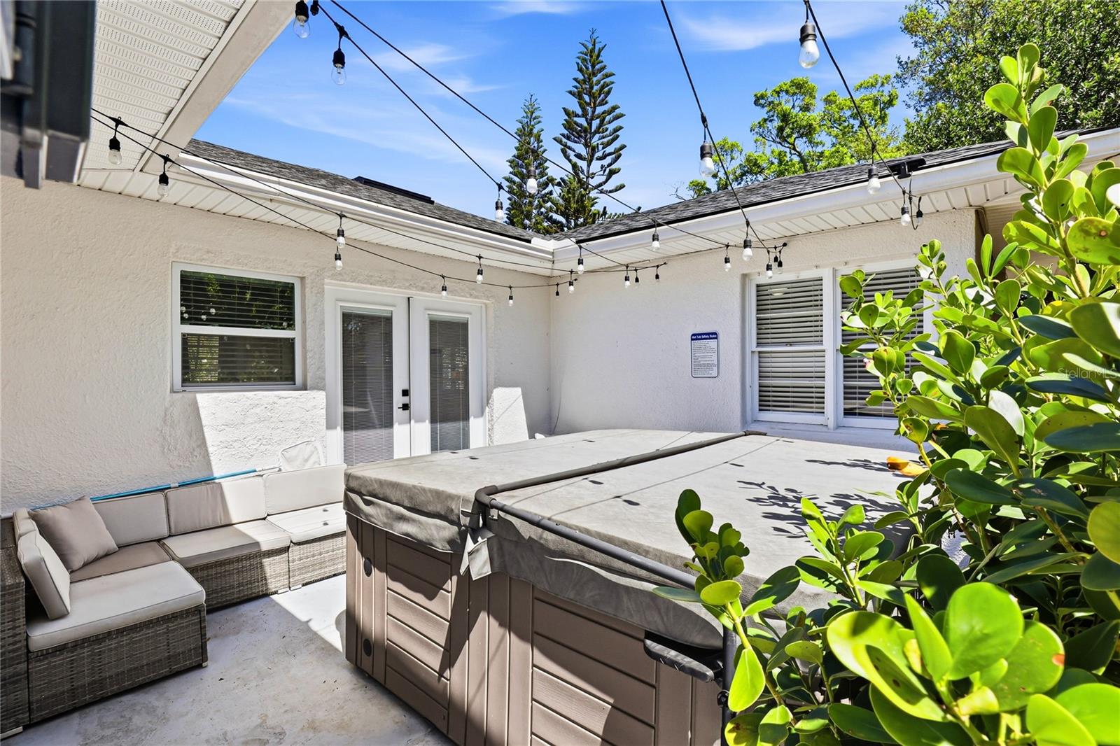 CREST LAKE SUB - Residential