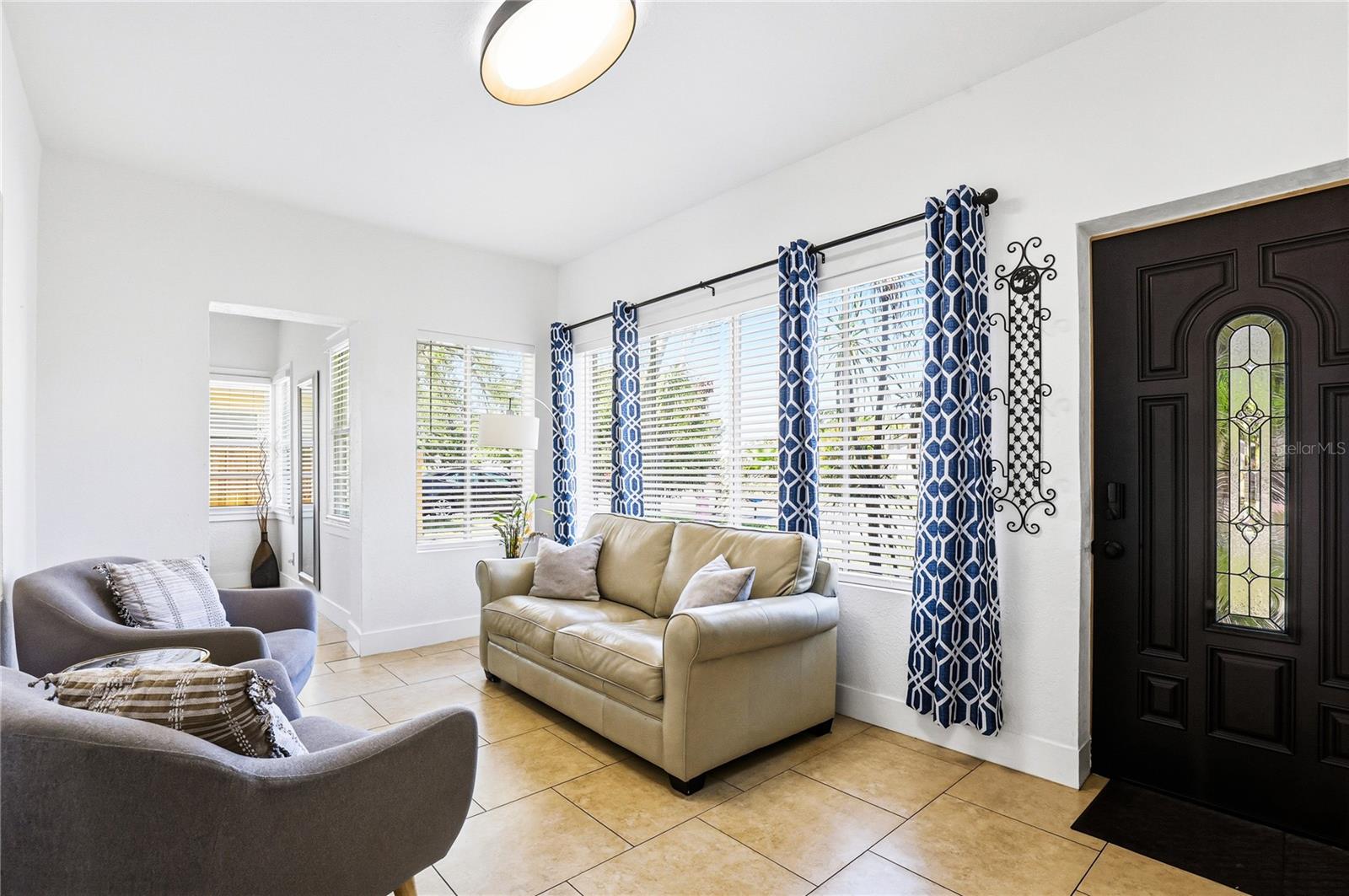 CREST LAKE SUB - Residential