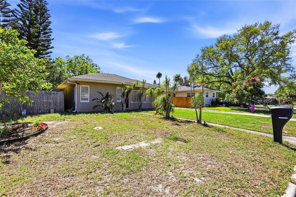Photo of 1505 Laura Street, Clearwater, FL 33755 (MLS # TB8489385)