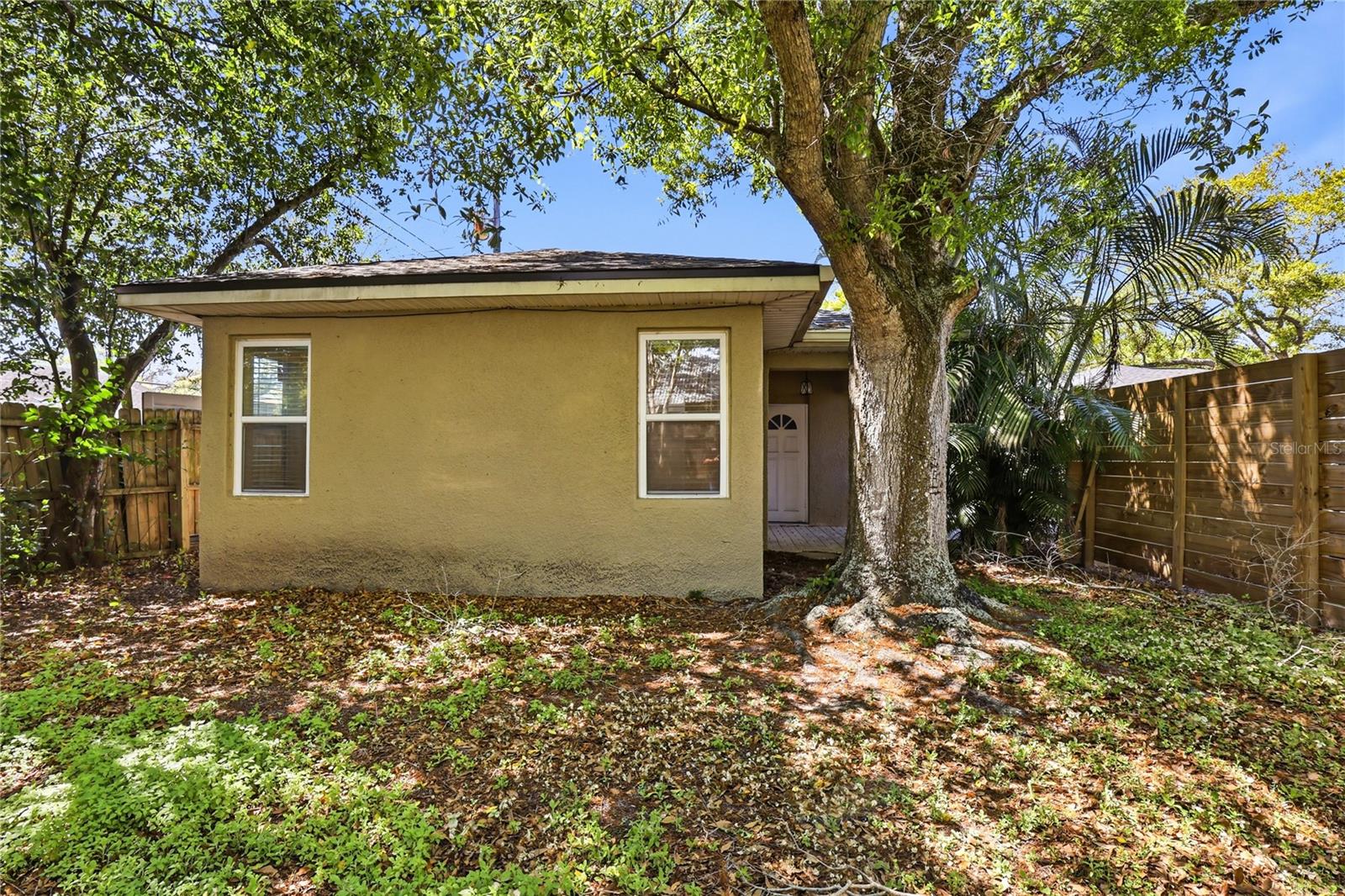 CREST LAKE SUB - Residential