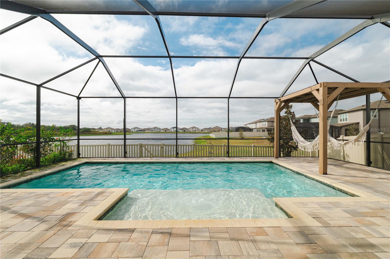 BERRY BAY SUB - Residential