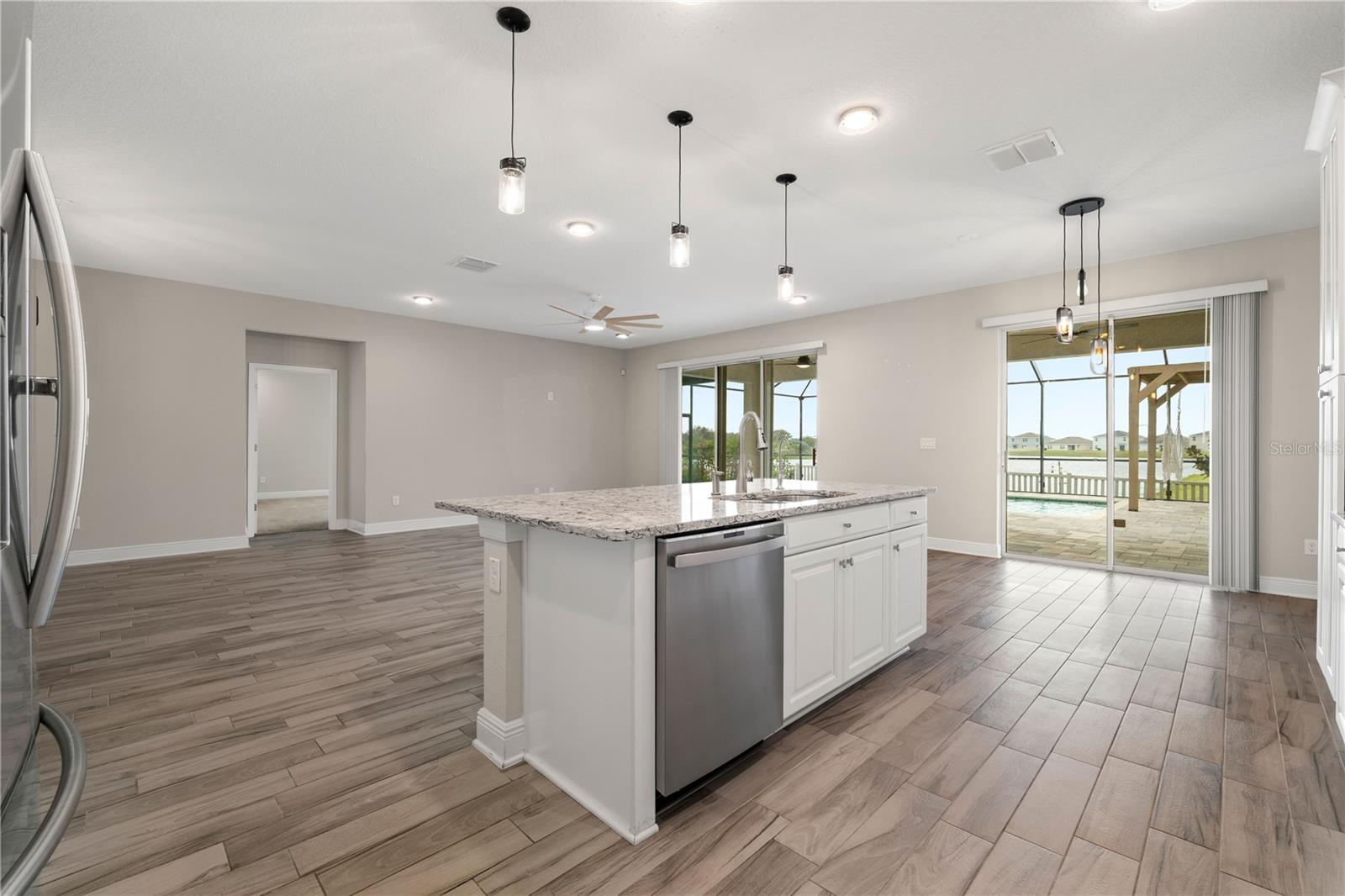 BERRY BAY SUB - Residential