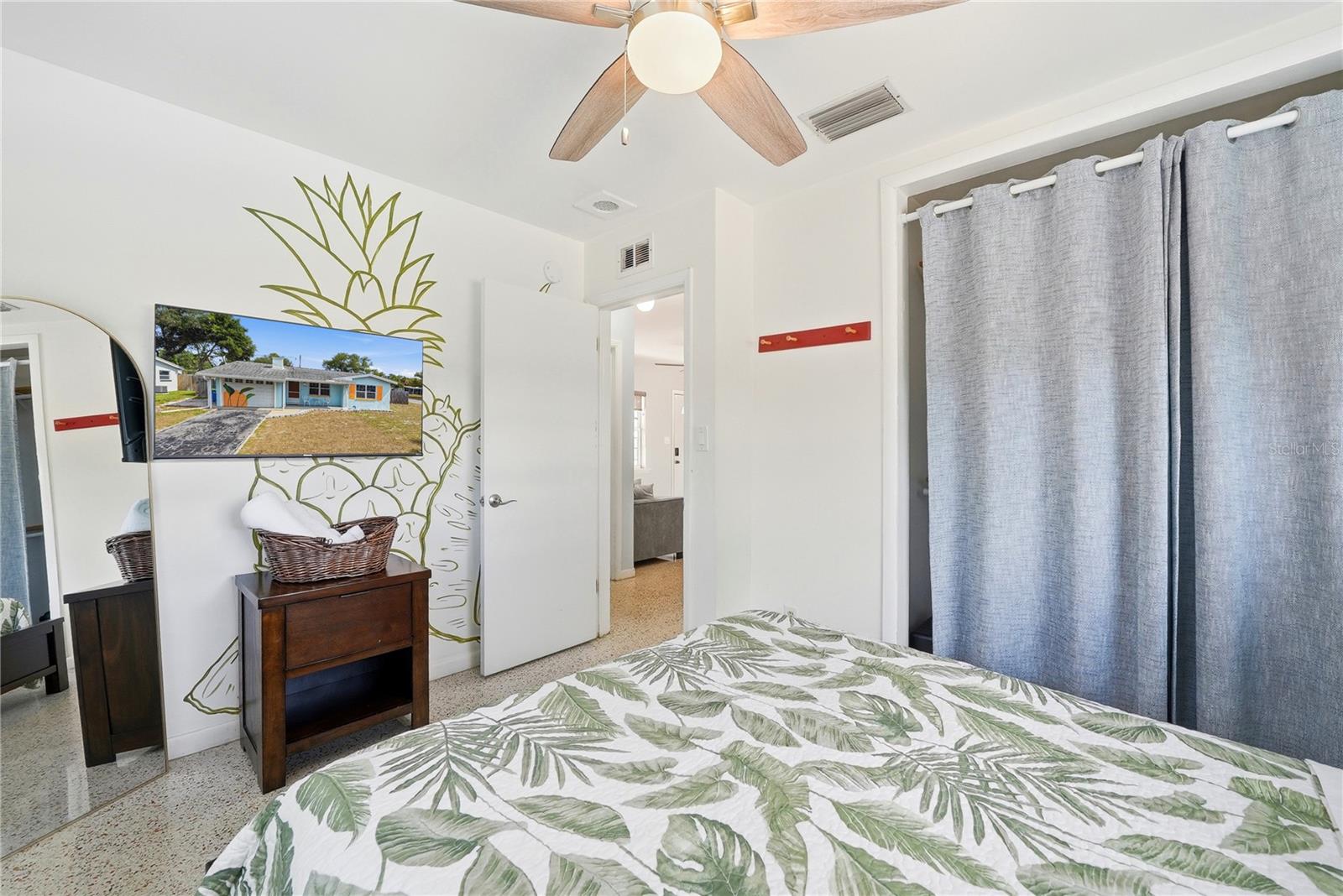 ORANGE ESTATES OF ST PETE - Residential