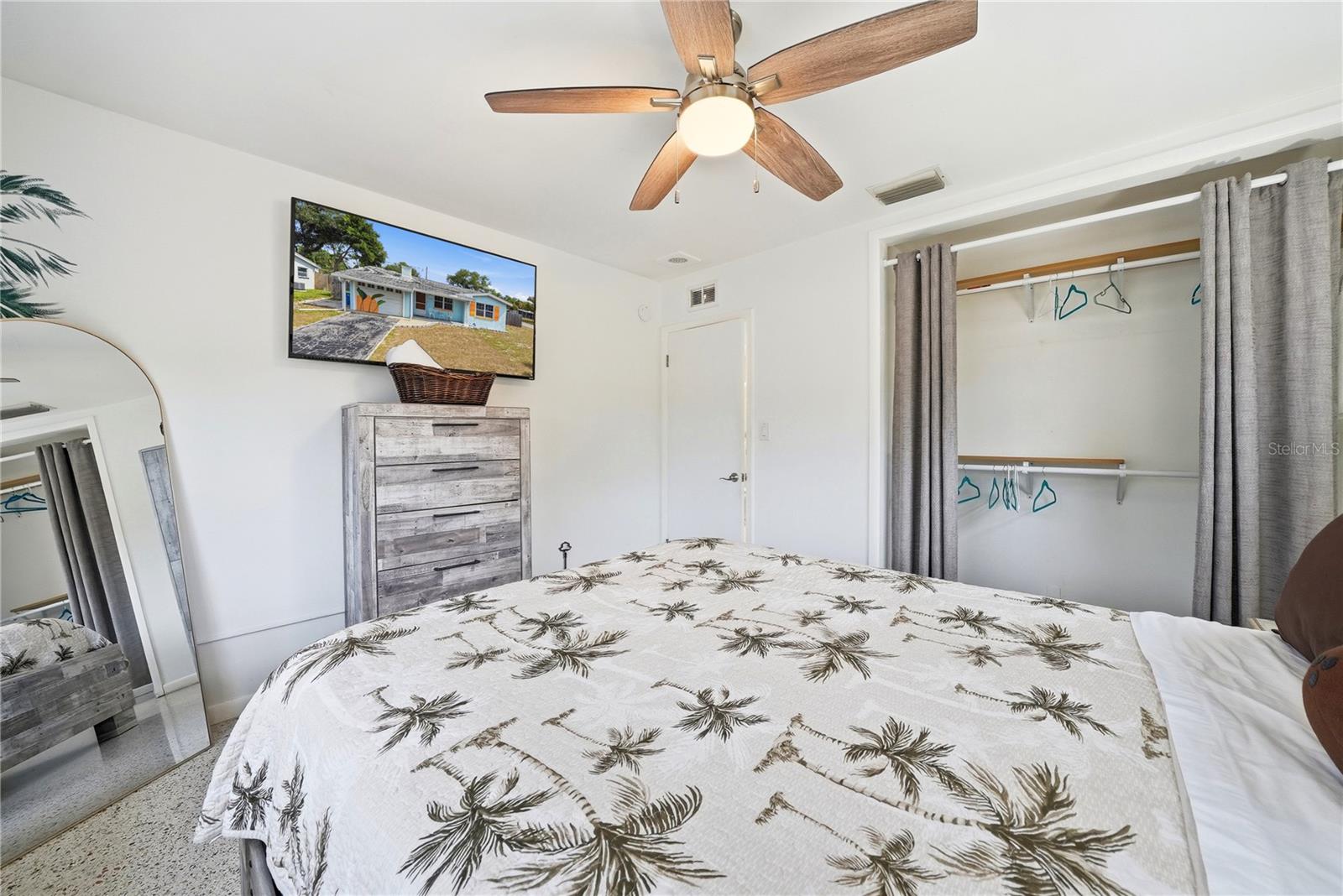 ORANGE ESTATES OF ST PETE - Residential