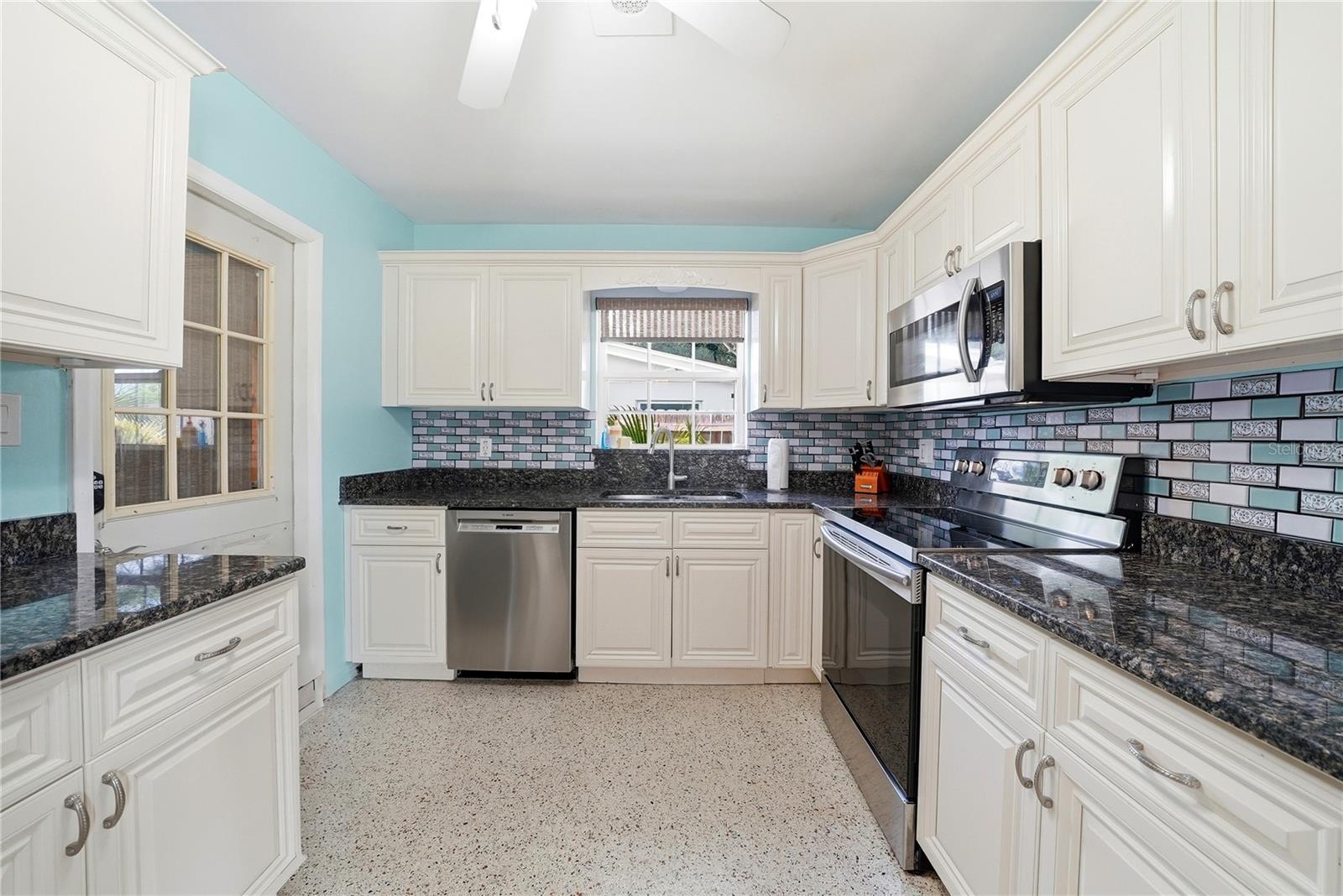 ORANGE ESTATES OF ST PETE - Residential