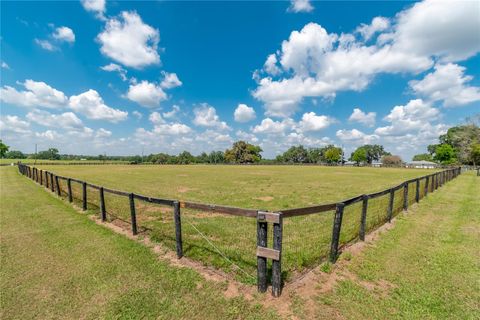 Tiny photo for 13025 NW Gainesville Road, Reddick, FL 32686 (MLS # OM720462)