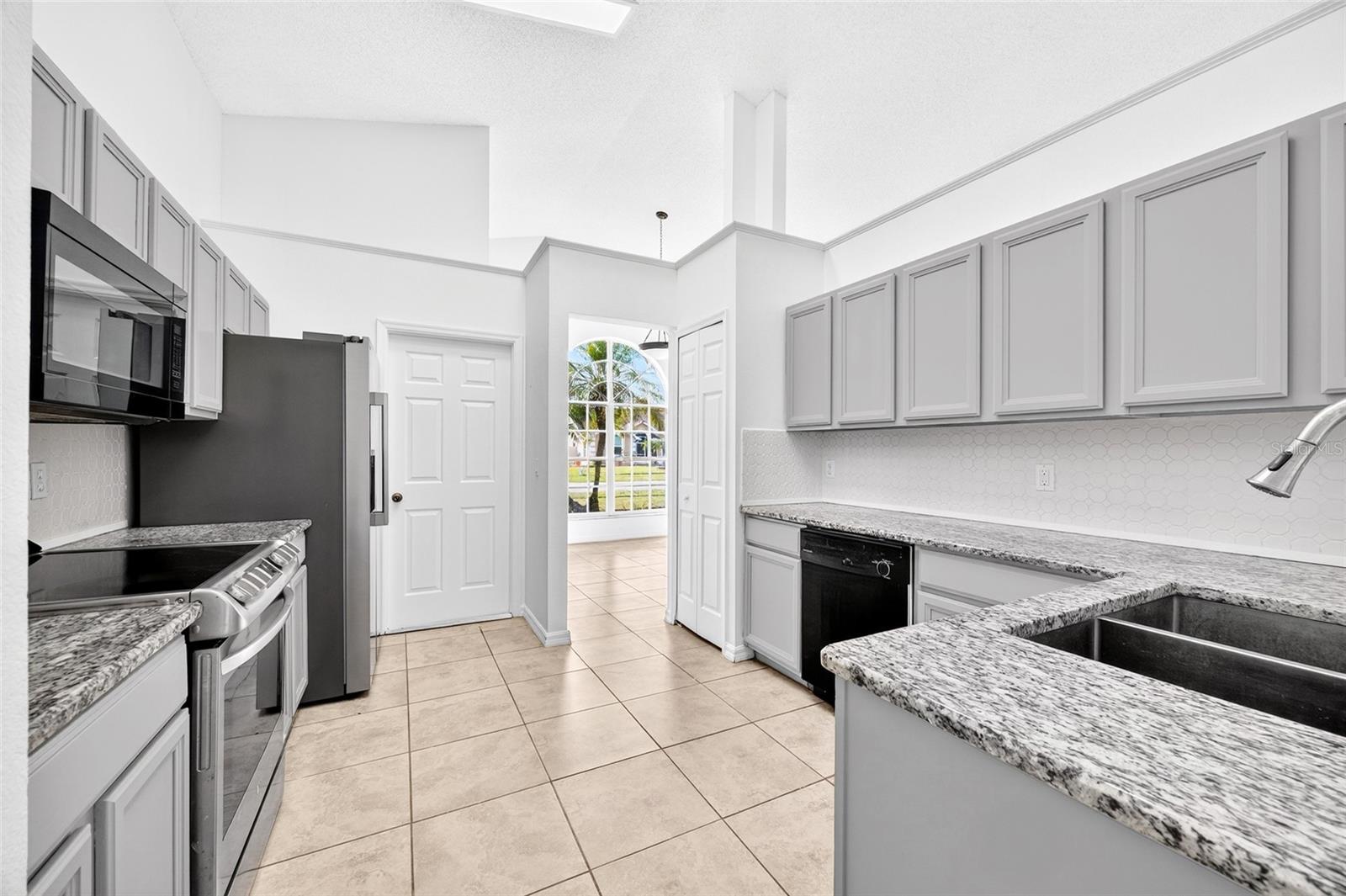 COUNTRY CREEK ESTATES PH 2 - Residential