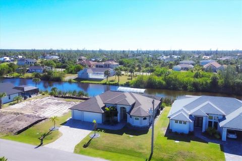 A home in PORT CHARLOTTE