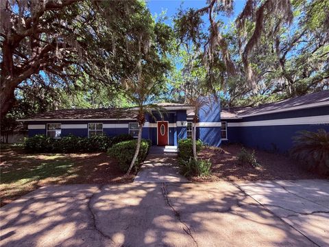 Photo of 1121 Old Polk City Road SW, Lakeland, FL 33809 (MLS # L4960967)