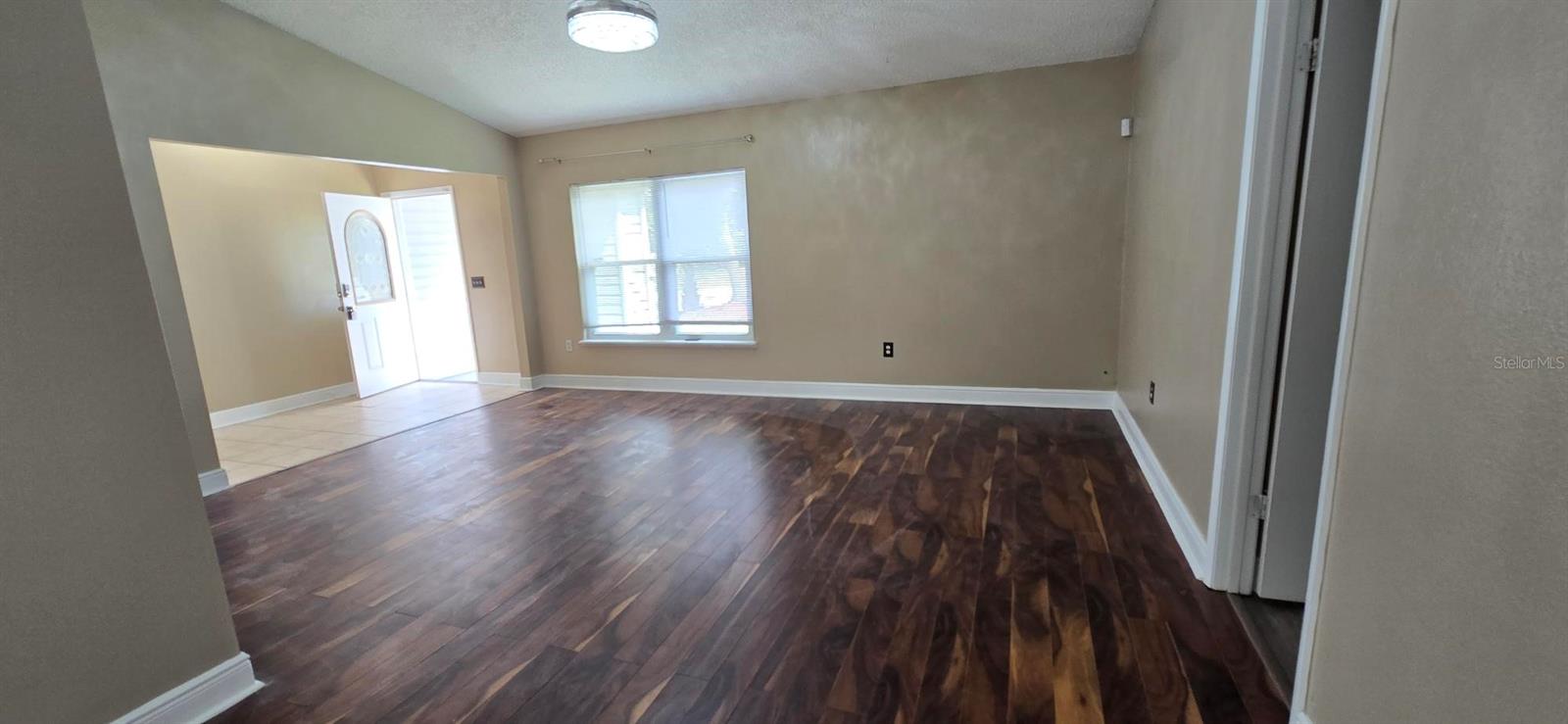 DELTONA LAKES UNIT 40 - Residential Lease