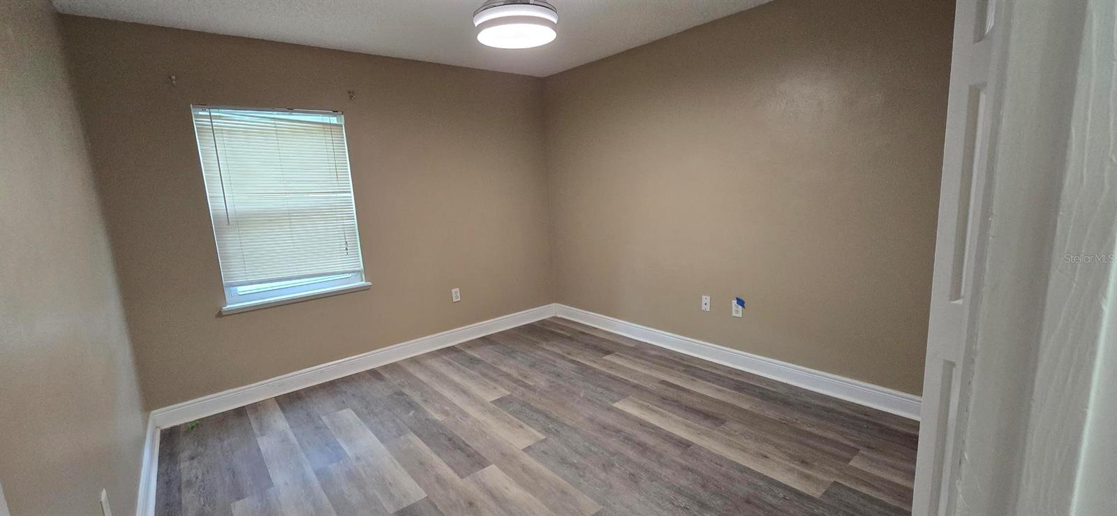DELTONA LAKES UNIT 40 - Residential Lease
