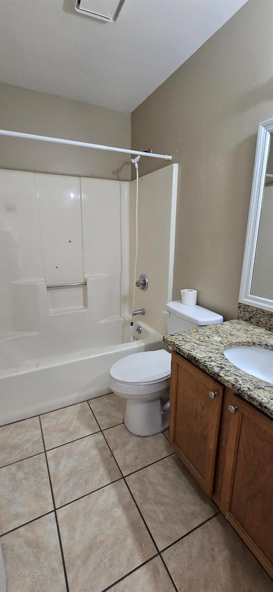 DELTONA LAKES UNIT 40 - Residential Lease