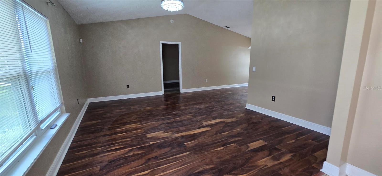 DELTONA LAKES UNIT 40 - Residential Lease