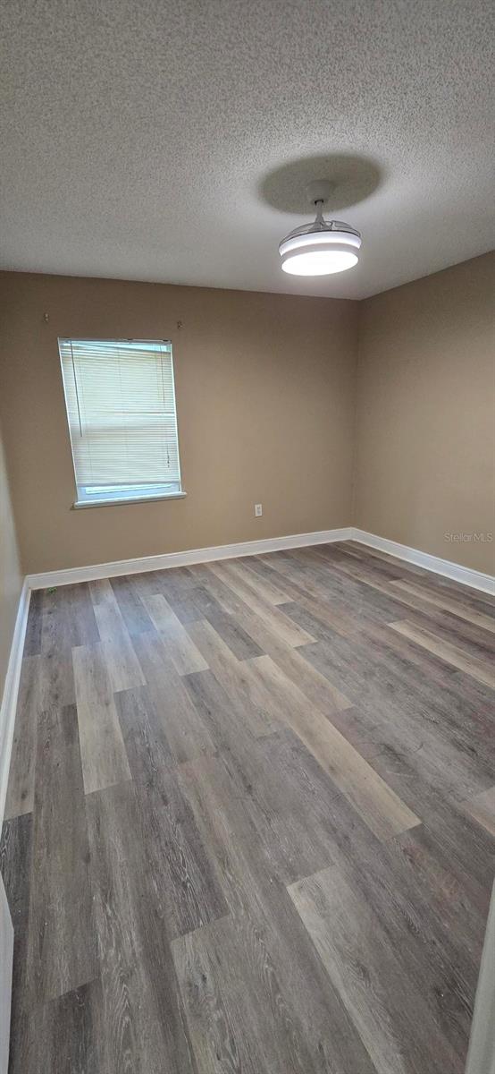 DELTONA LAKES UNIT 40 - Residential Lease