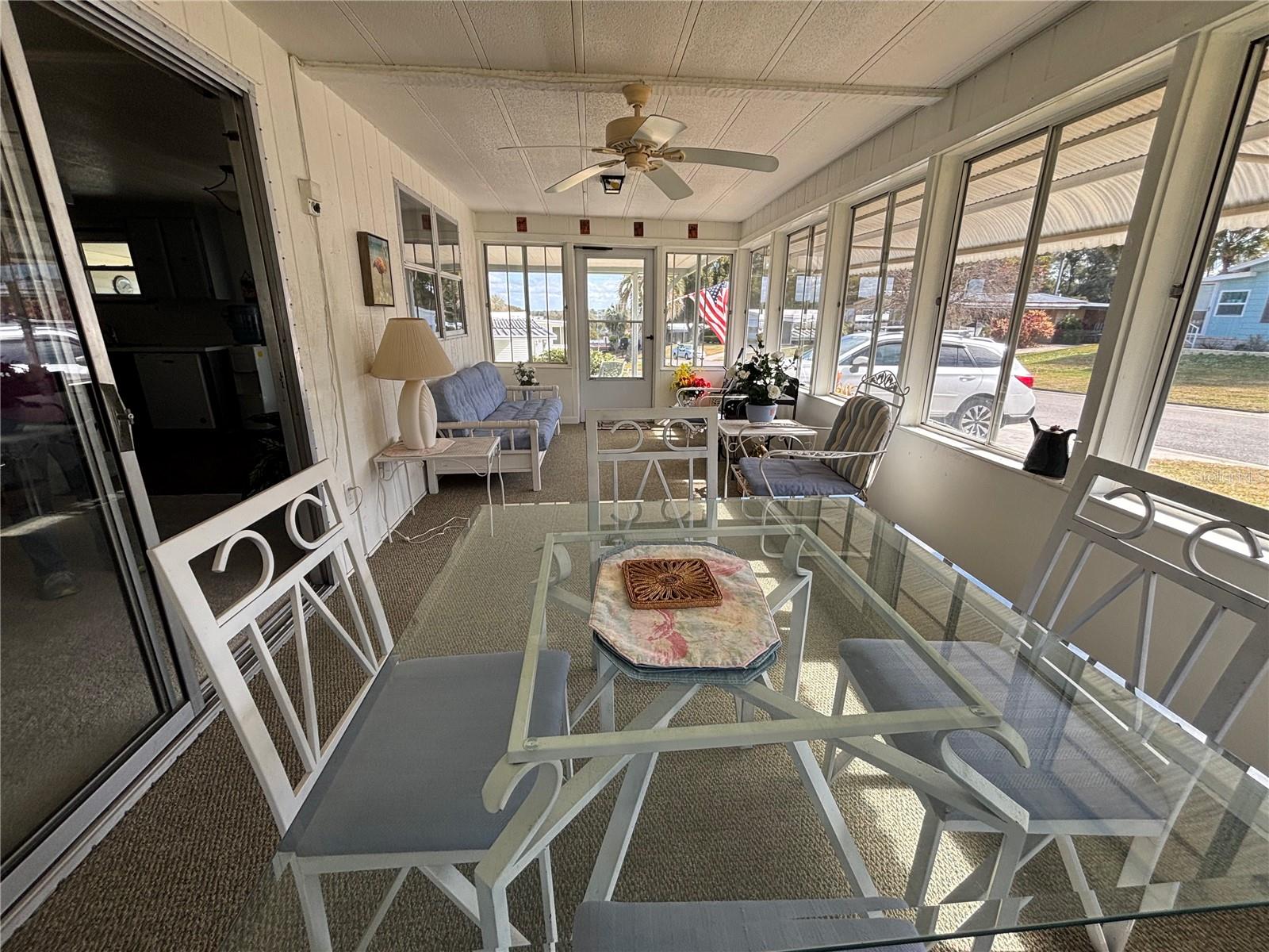 ZELLWOOD STATION - Residential