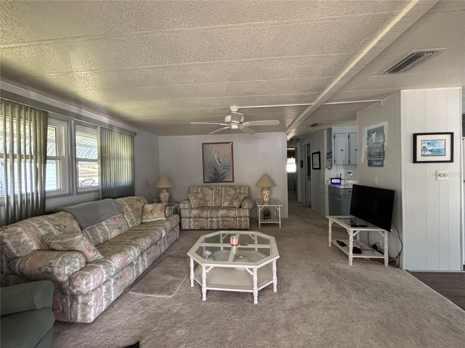 ZELLWOOD STATION - Residential