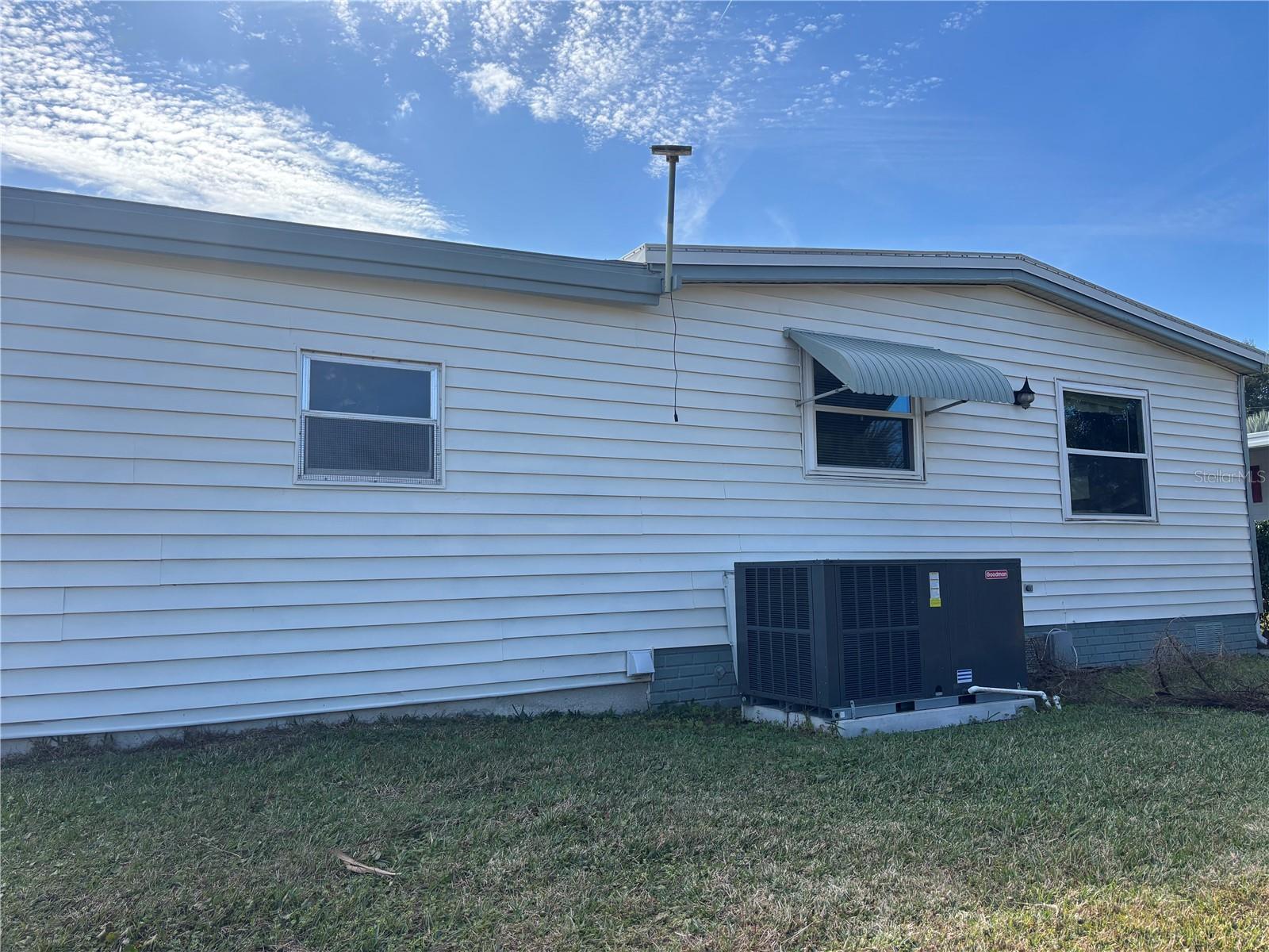 ZELLWOOD STATION - Residential