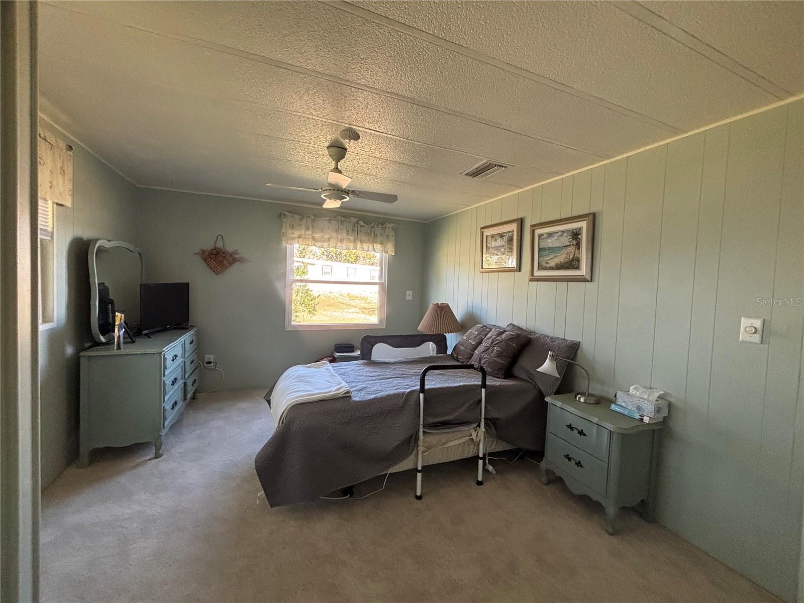 ZELLWOOD STATION - Residential