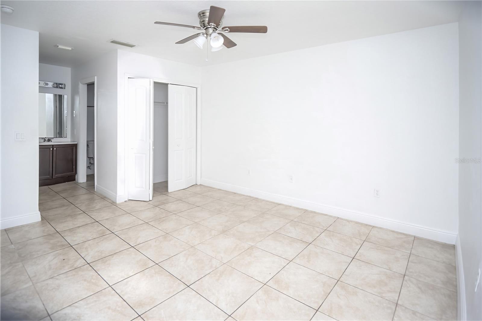 CLUB CORTILE PH 05 CONDO - Residential Lease