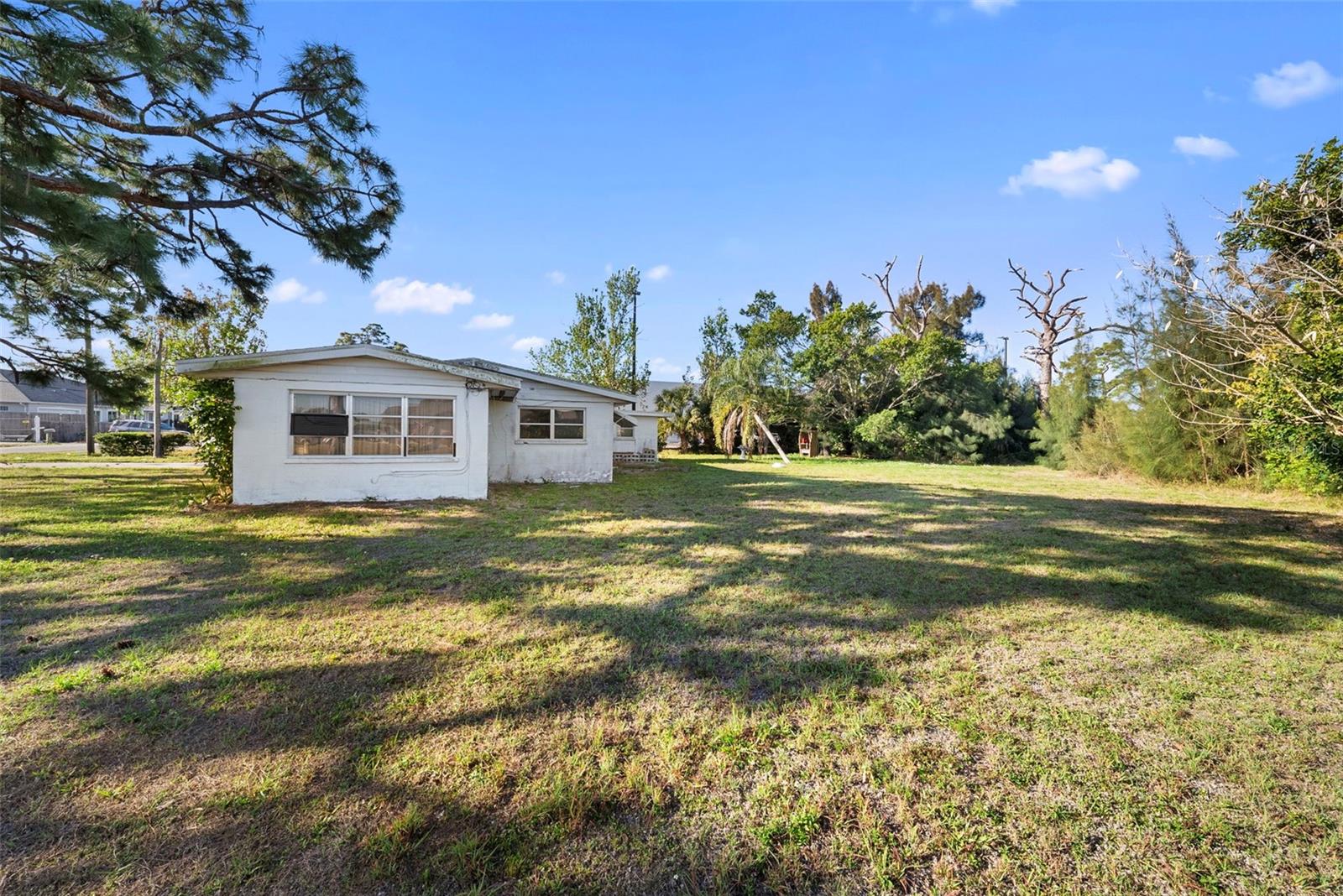 JENNABELLE LANE - Residential