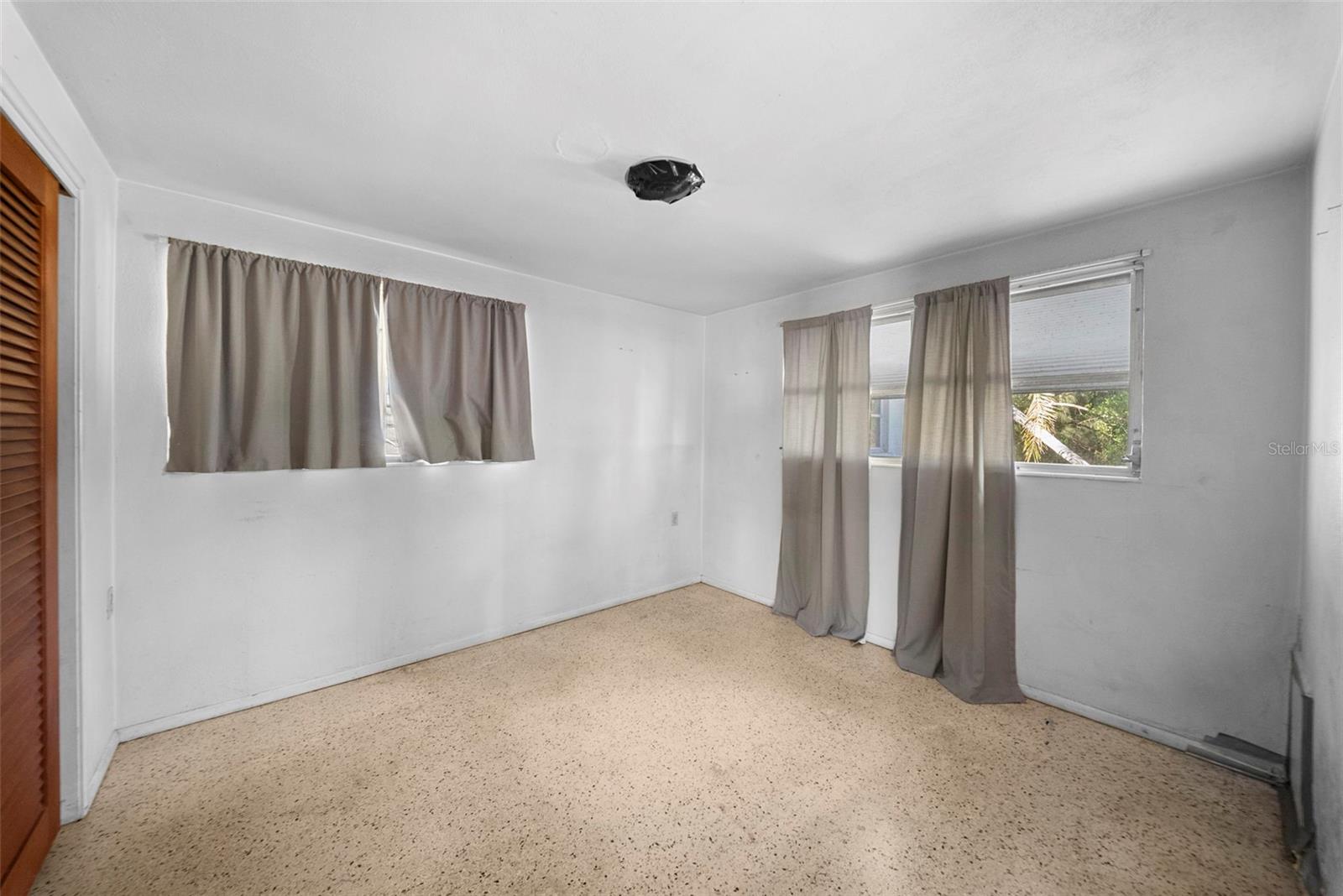 JENNABELLE LANE - Residential