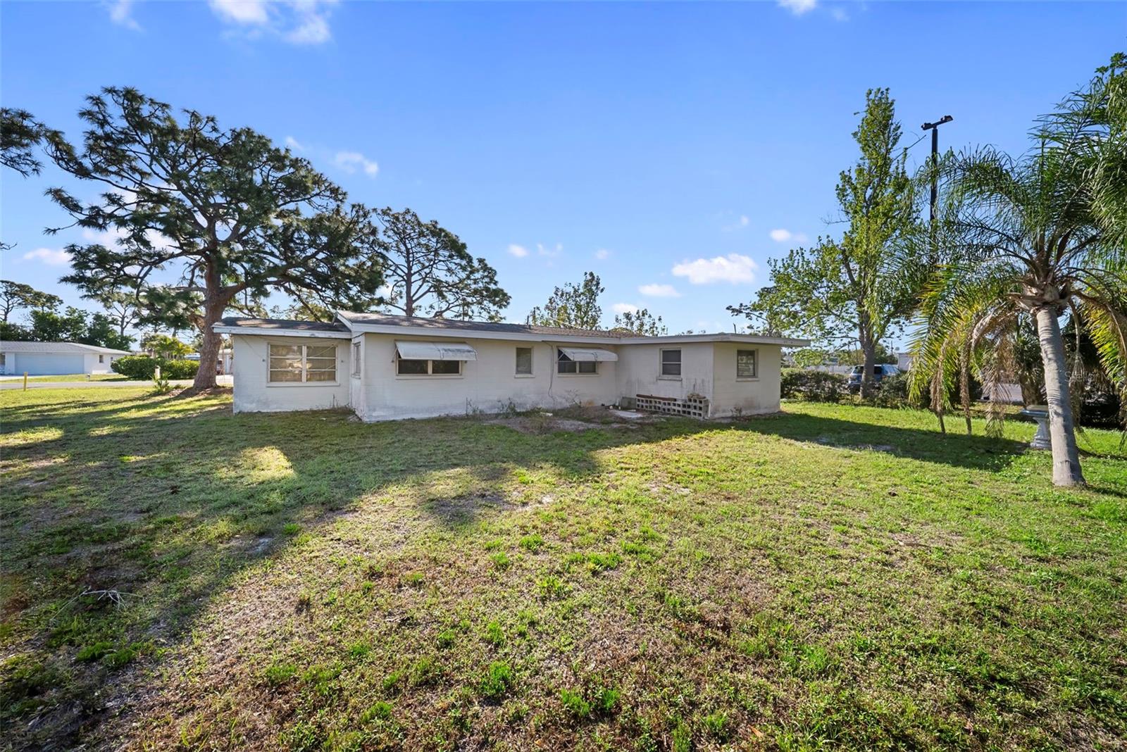 JENNABELLE LANE - Residential