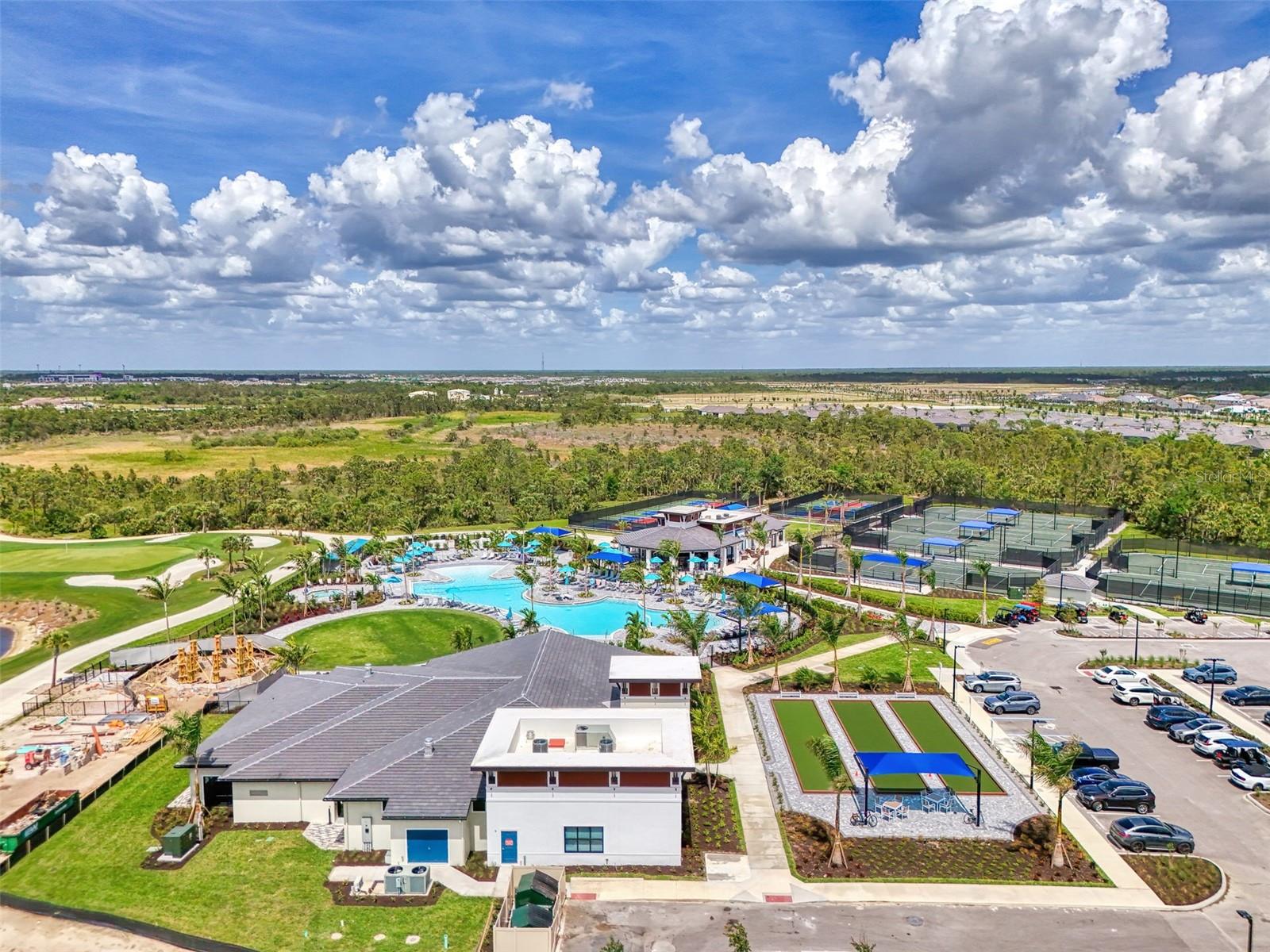 WELLEN PARK GOLF AND COUNTRY CLUB - Residential