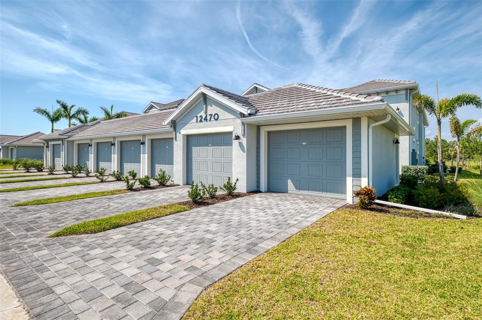 WELLEN PARK GOLF AND COUNTRY CLUB - Residential