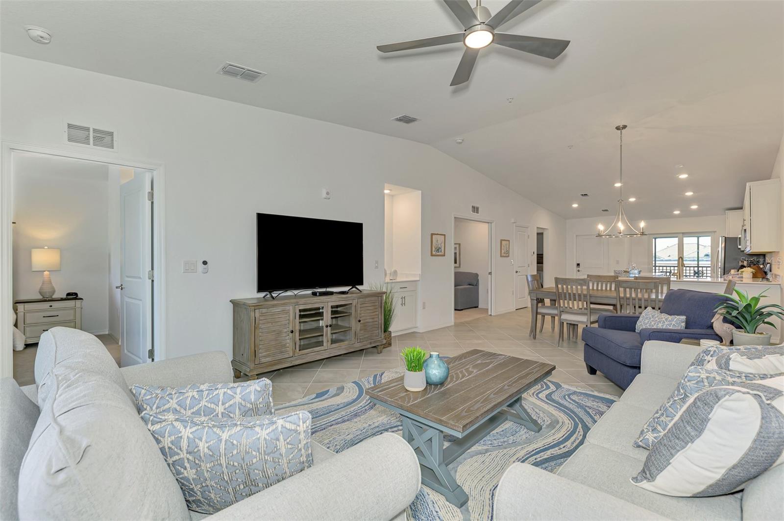 WELLEN PARK GOLF AND COUNTRY CLUB - Residential