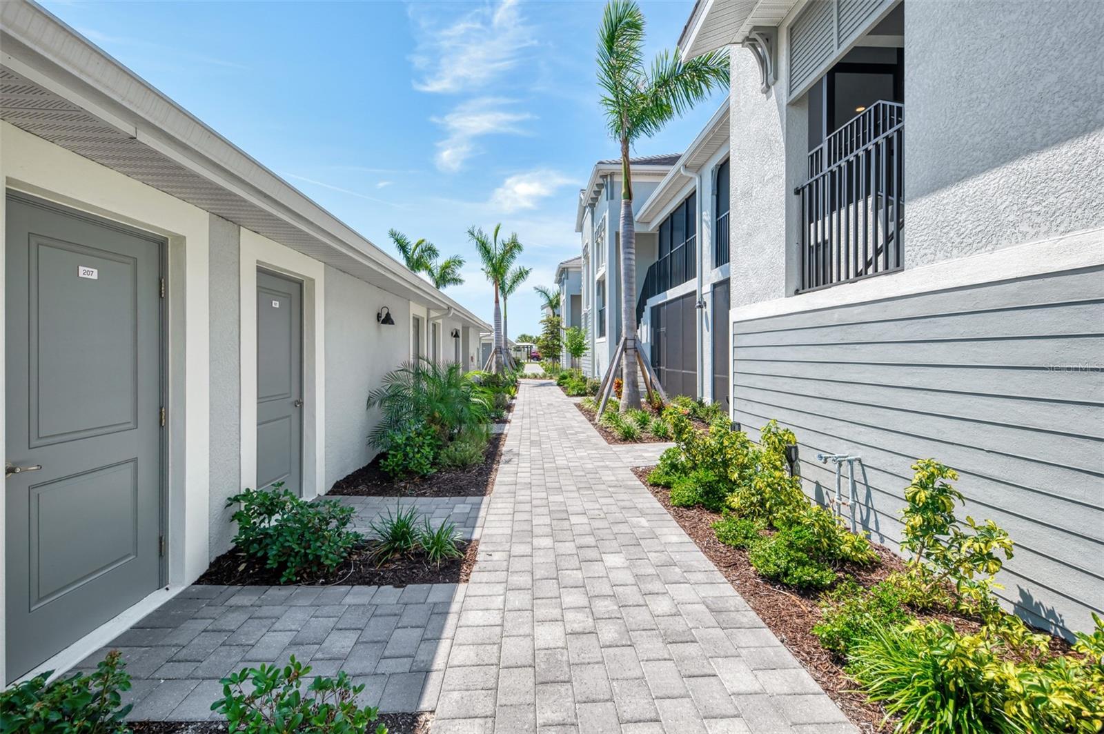 WELLEN PARK GOLF AND COUNTRY CLUB - Residential