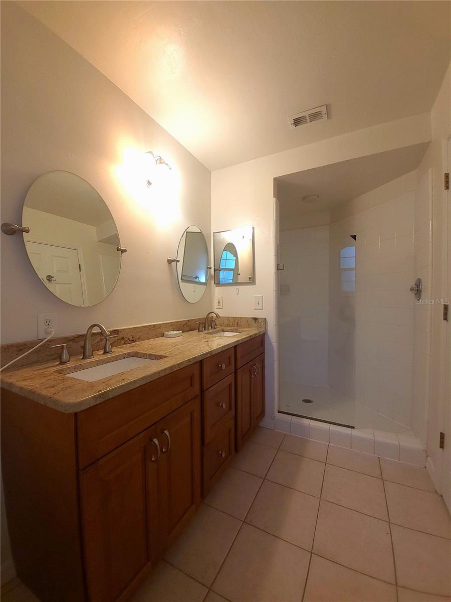 HICKORY FOREST 1ST ADD - Residential
