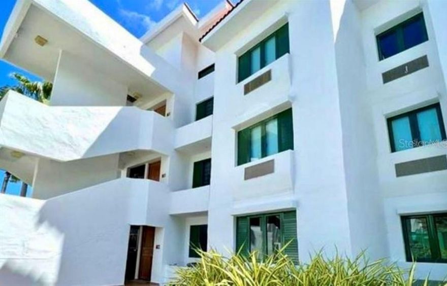 Wake up every day to stunning golf course and ocean views from this spacious Mediterranean-style, 2-bedroom, 2-bathroom unit with 2 assigned parking spaces. Enjoy the spacious balcony, the mezzanine with a family room and working station with a sofa bed, perfect as a guest room, the open kitchen, the laundry area, the walk-in closet, and the full bathroom in the primary bedroom. Located in a gated community with 24/7 security, a backup generator and water cistern, direct beach access, a swimming pool, and golf car accessibility for residents to enjoy. This property is perfect for those who appreciate a relaxed lifestyle surrounded by natural beauty and premium amenities.