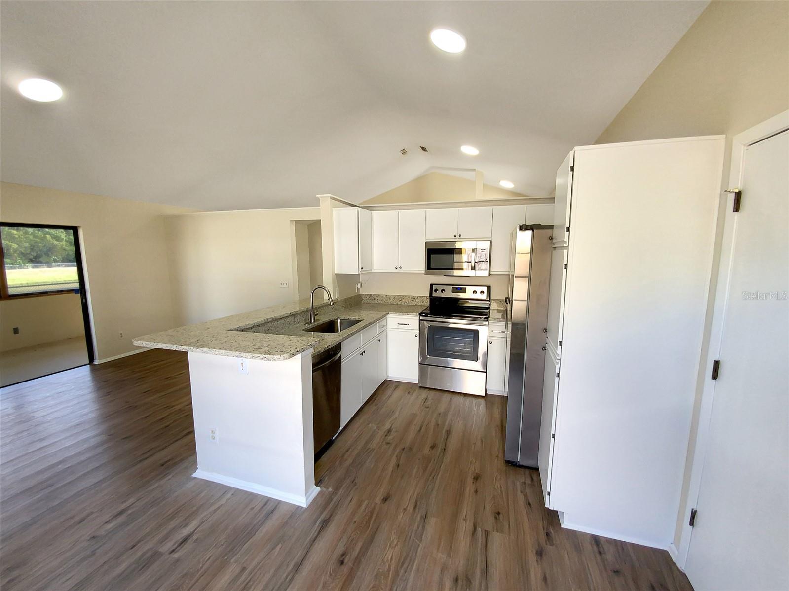 SUMMER WOODS - Residential