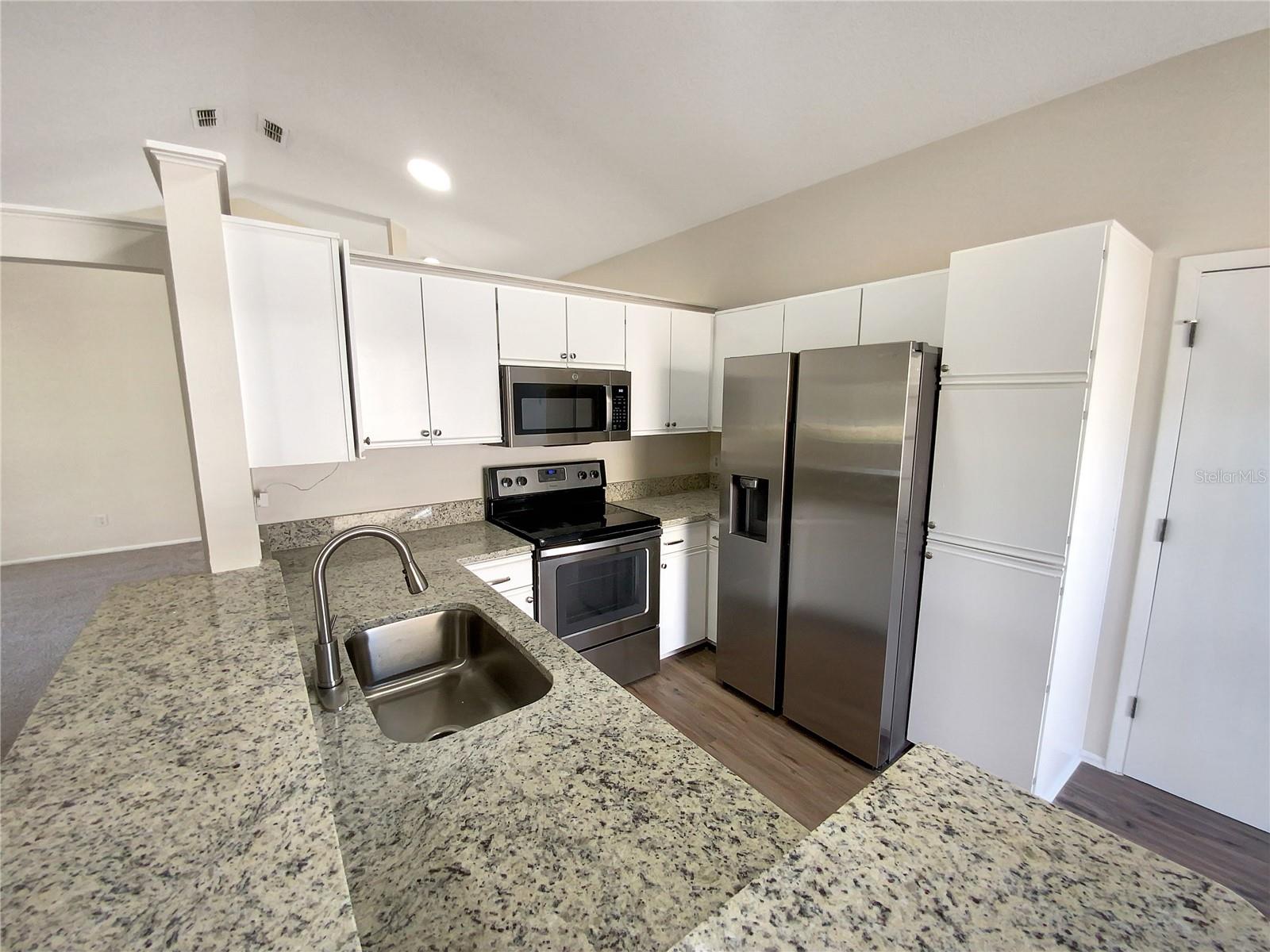 SUMMER WOODS - Residential