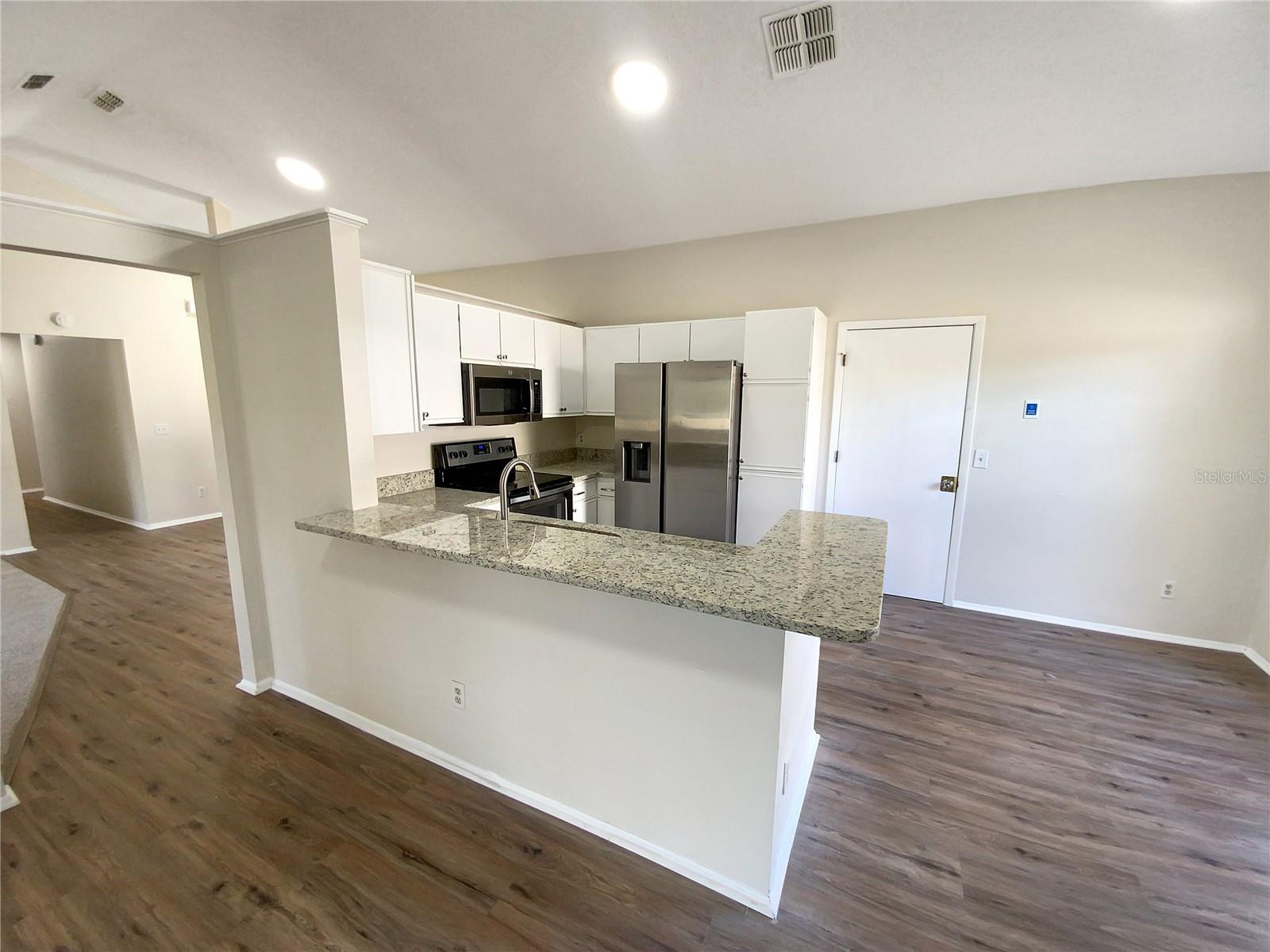 SUMMER WOODS - Residential