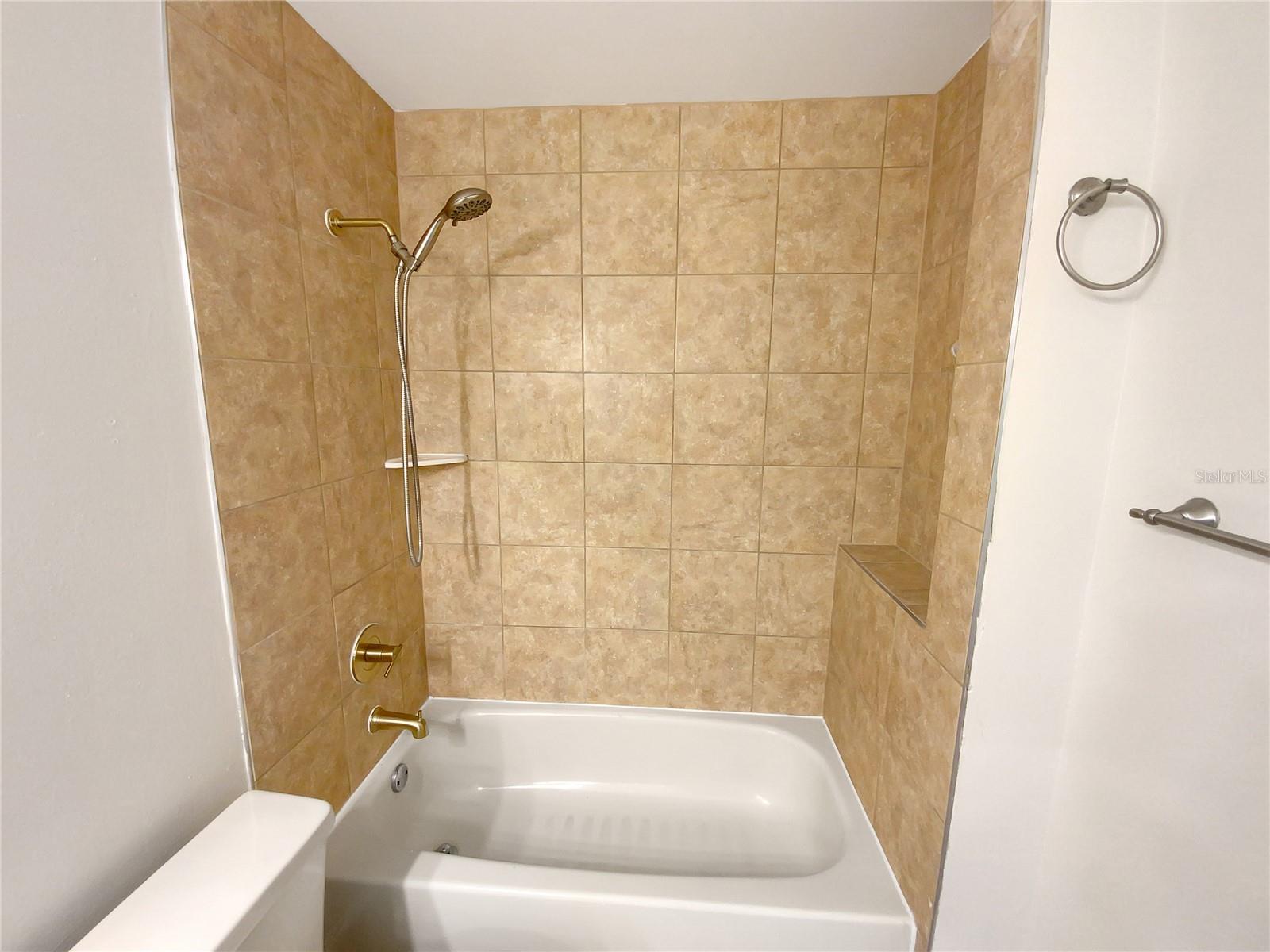 SUMMER WOODS - Residential