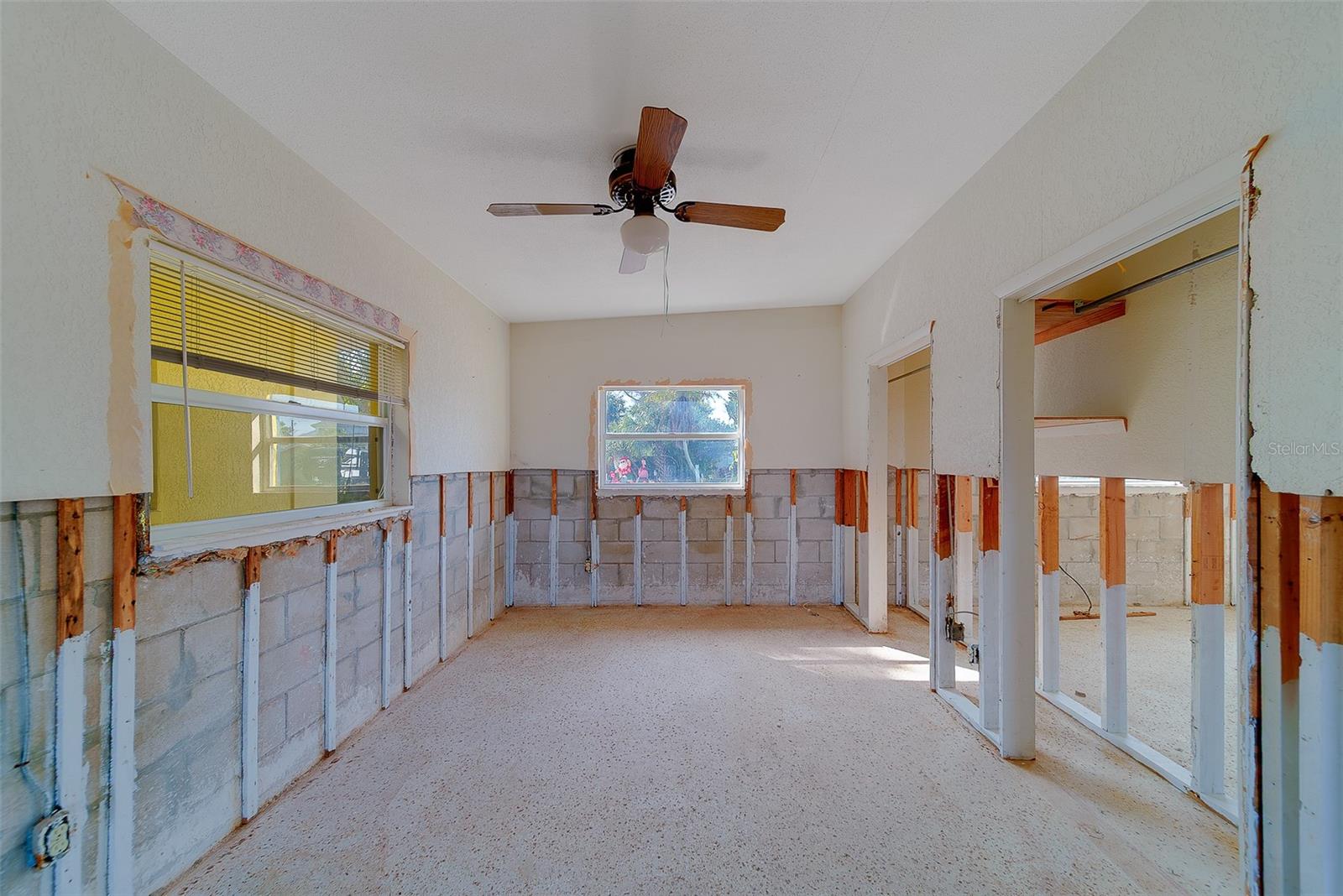 PASADENA ISLE - Residential