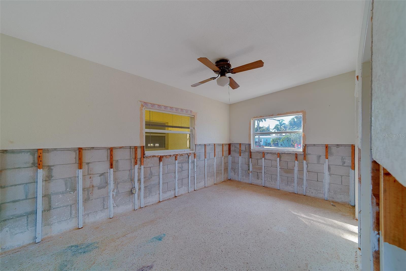 PASADENA ISLE - Residential