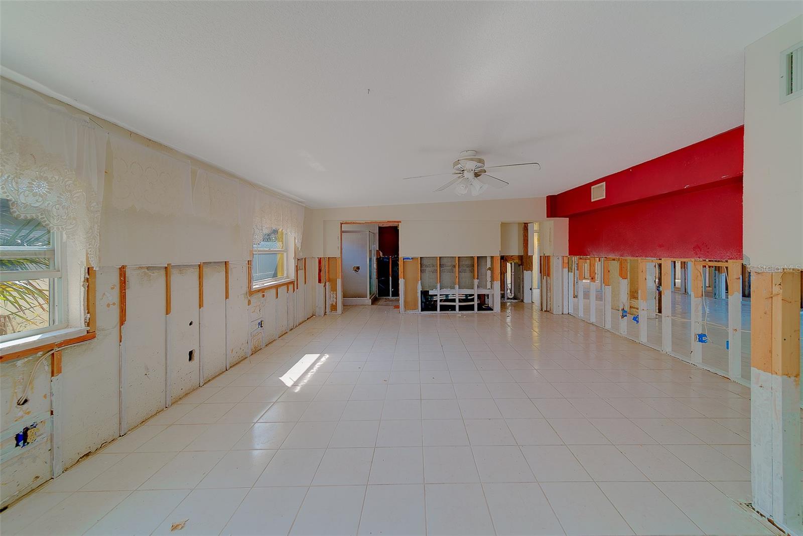 PASADENA ISLE - Residential