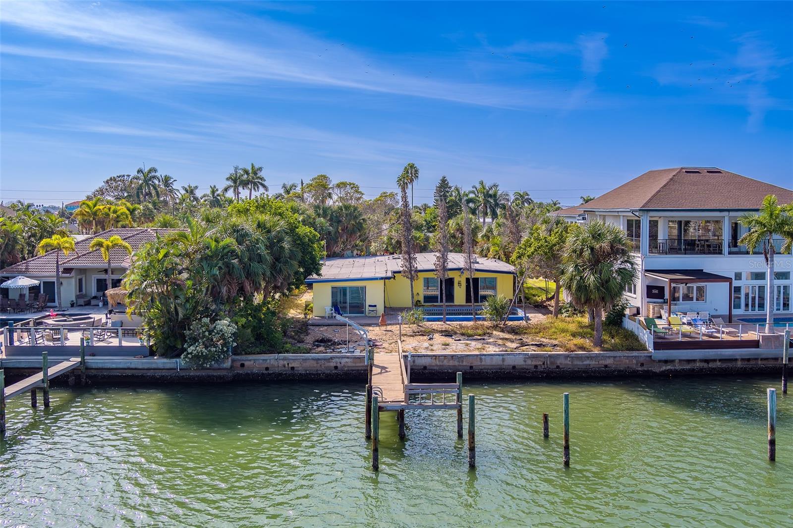 PASADENA ISLE - Residential