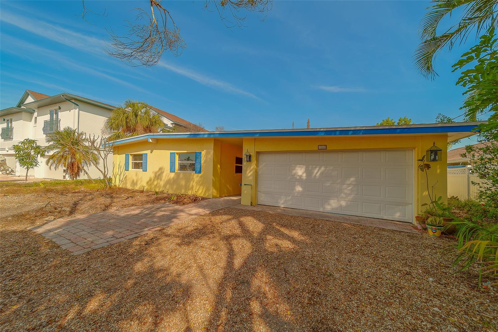 PASADENA ISLE - Residential