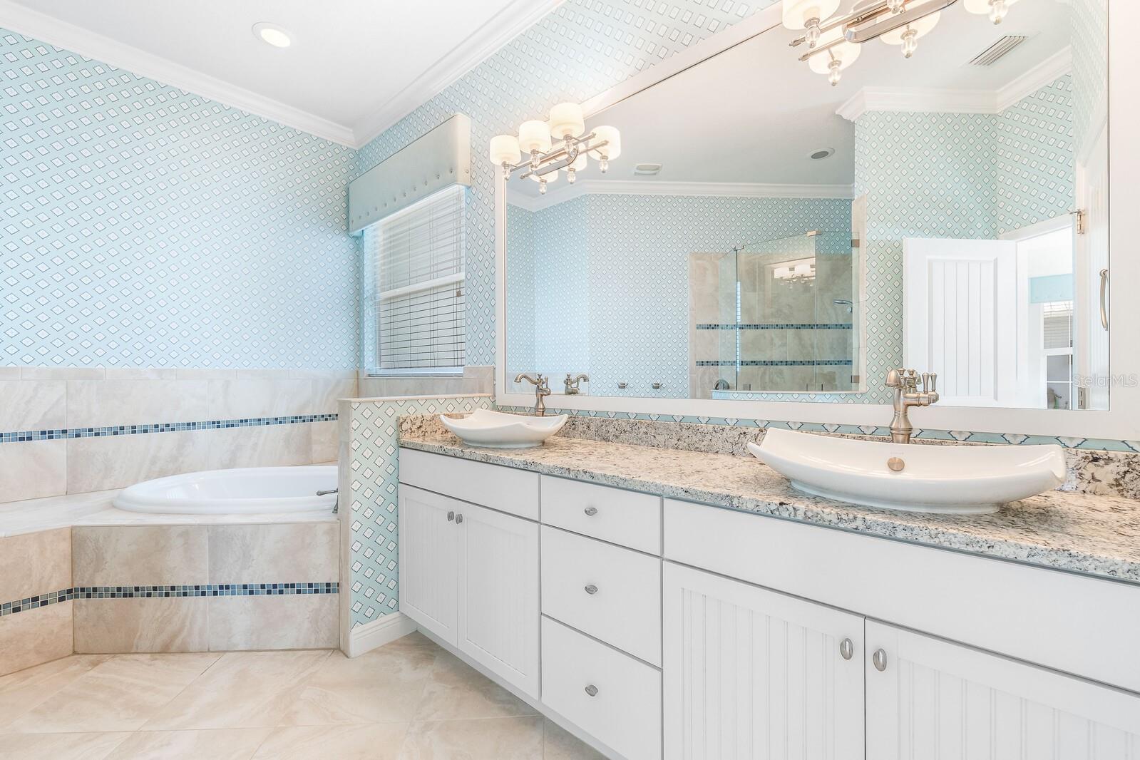 CORAL CAYE - Residential